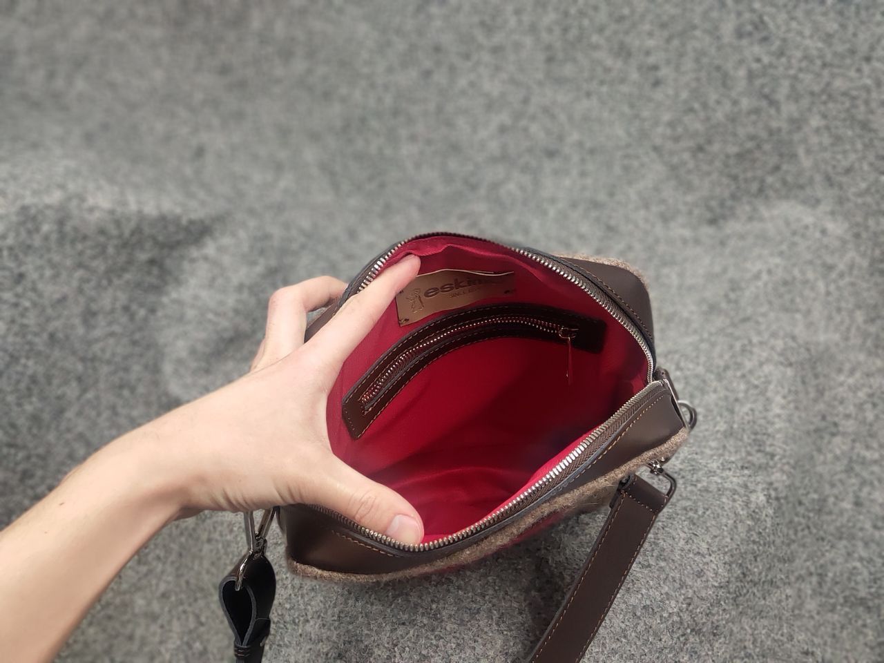 Vintage Eskimo woolen leather bag Swiss vintage Military Messenger Size ONE SIZE - 12 Thumbnail