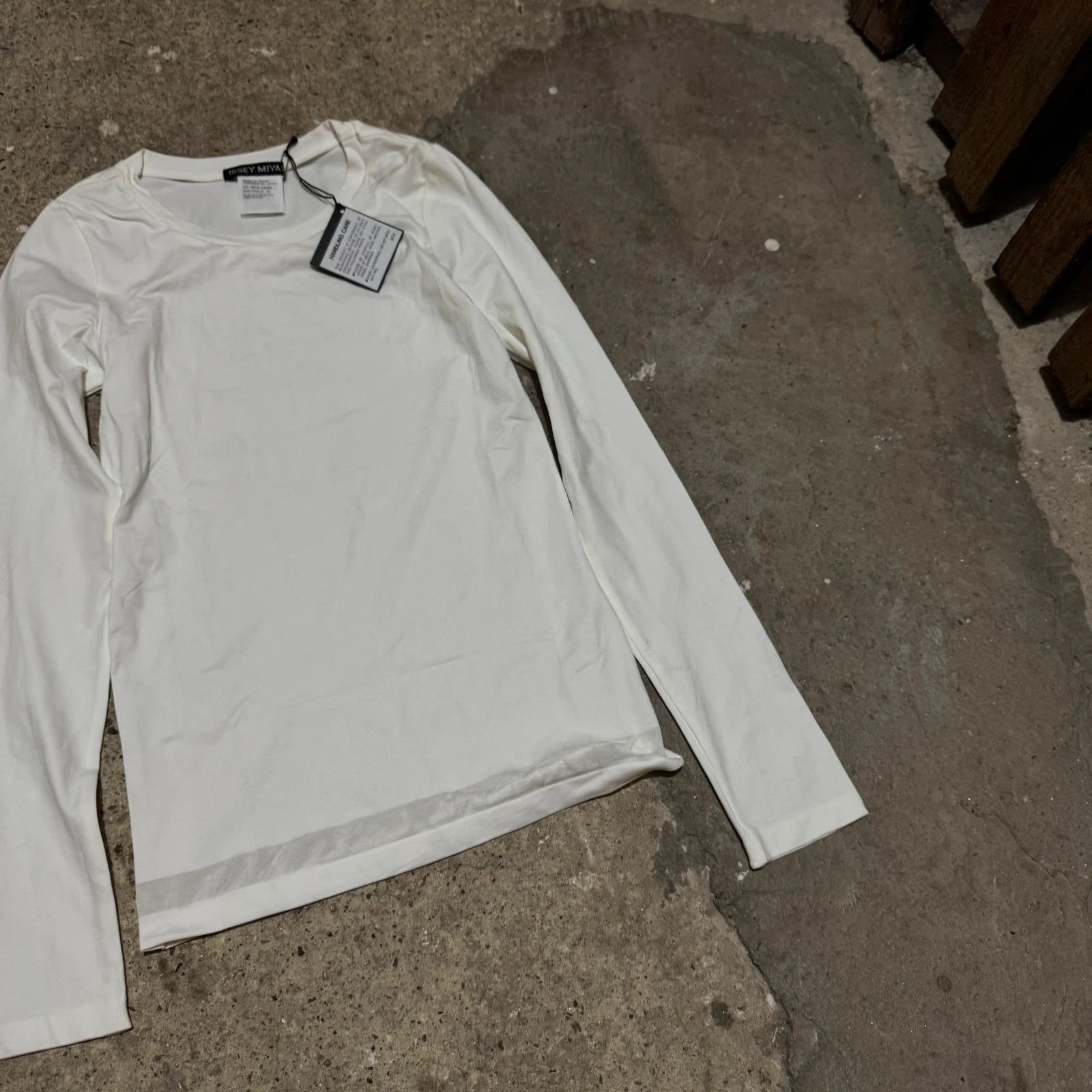 Issey Miyake Vintage 90s Issey Miyake nylon top Size M / US 6-8 / IT 42-44 - 4 Thumbnail