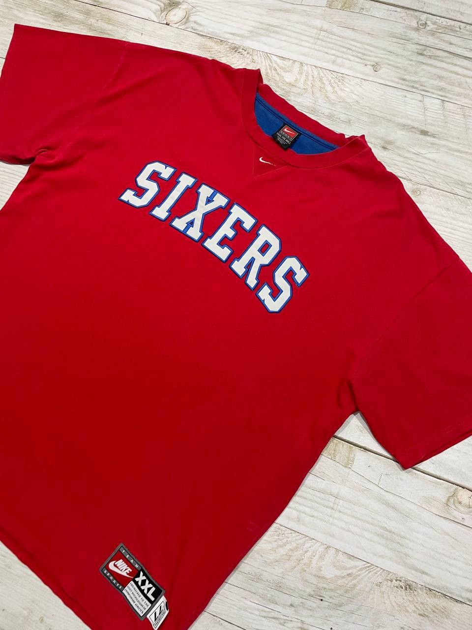 Nike Vintage Nike Philadelphia Sixers NBA T-Shirt 76ers 00s Size US XXL / EU 58 / 5 - 2 Thumbnail