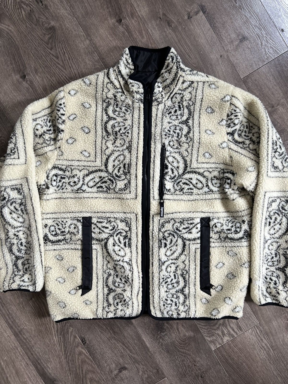 Supreme Supreme Reversible Bandana Fleece Jacket Tan Size Large Size US L / EU 52-54 / 3 - 1 Thumbnail