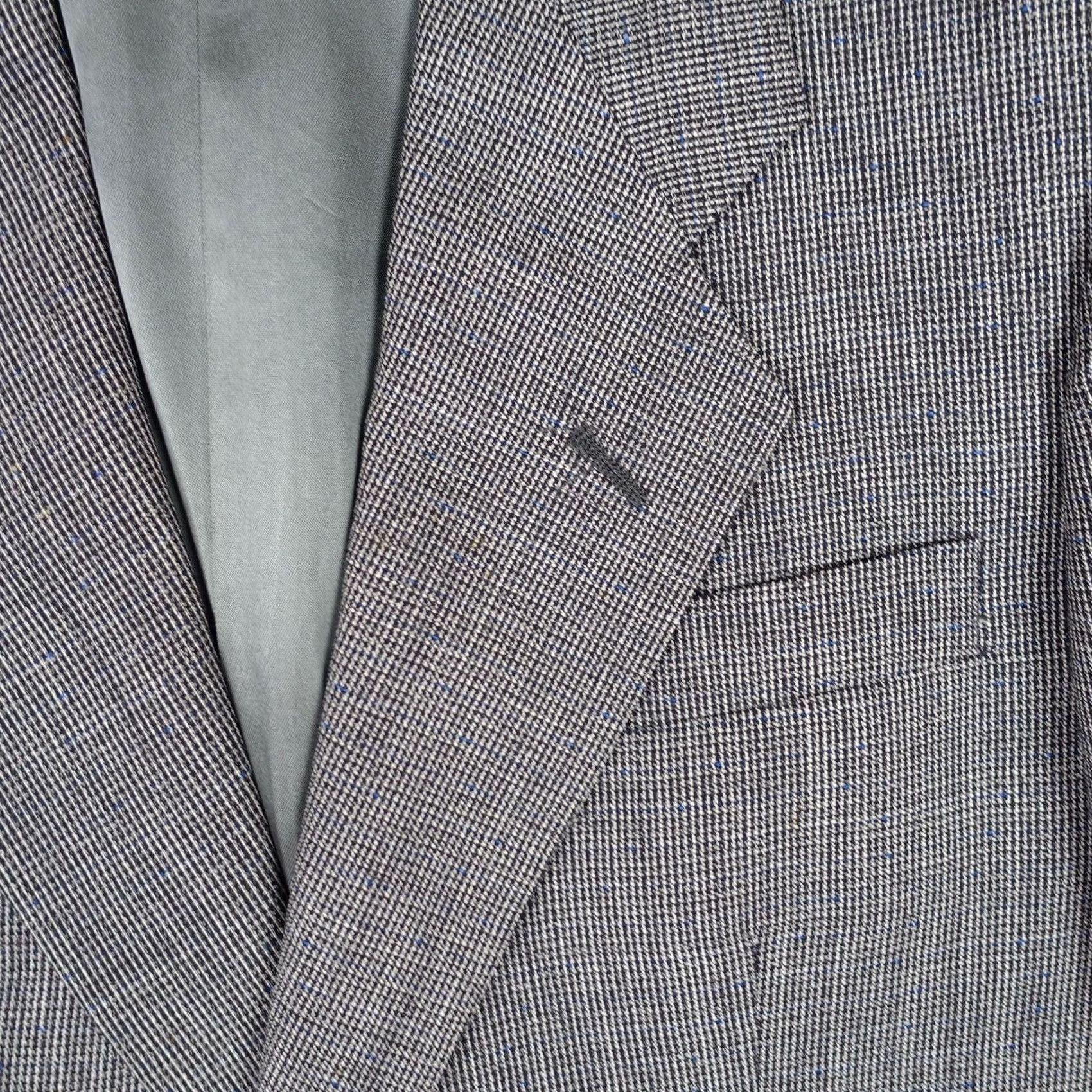 Tallia VINTAGE Tallia Blazer Mens 40 Gray Wool Check Jacket Sport Coat USA Made Italy Size 40R - 3 Thumbnail