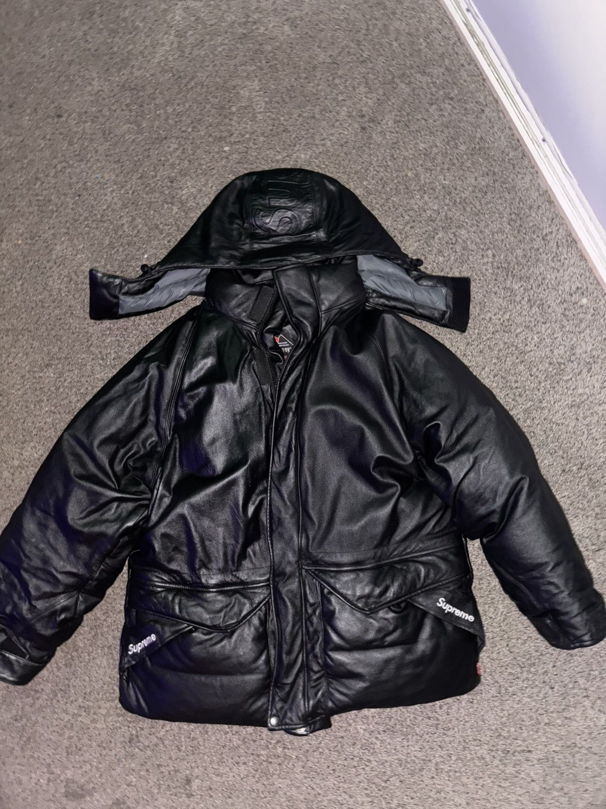 Supreme Supreme x Gortex Parka Black leather jacket 700Fill Size US S / EU 44-46 / 1 - 1 Thumbnail