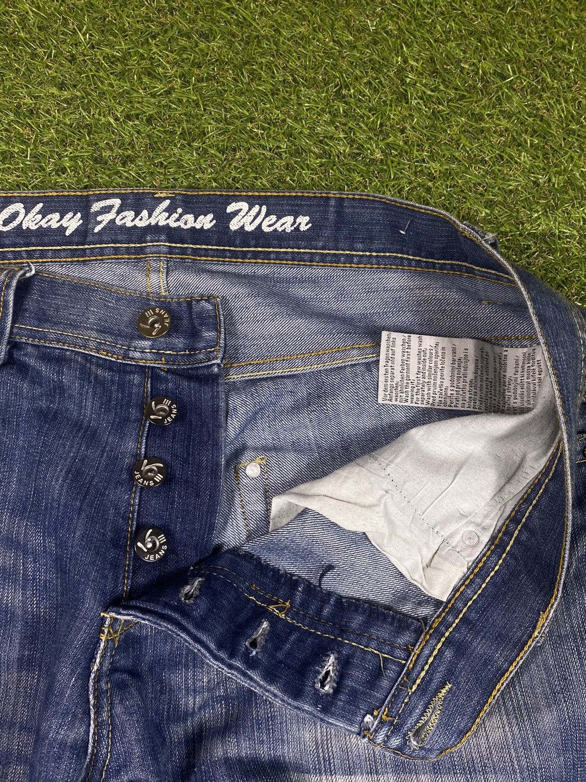 Japanese Brand Vintage Y2k Japanese jeans faded streetwear style size 36x34 Size US 36 / EU 52 - 6 Thumbnail