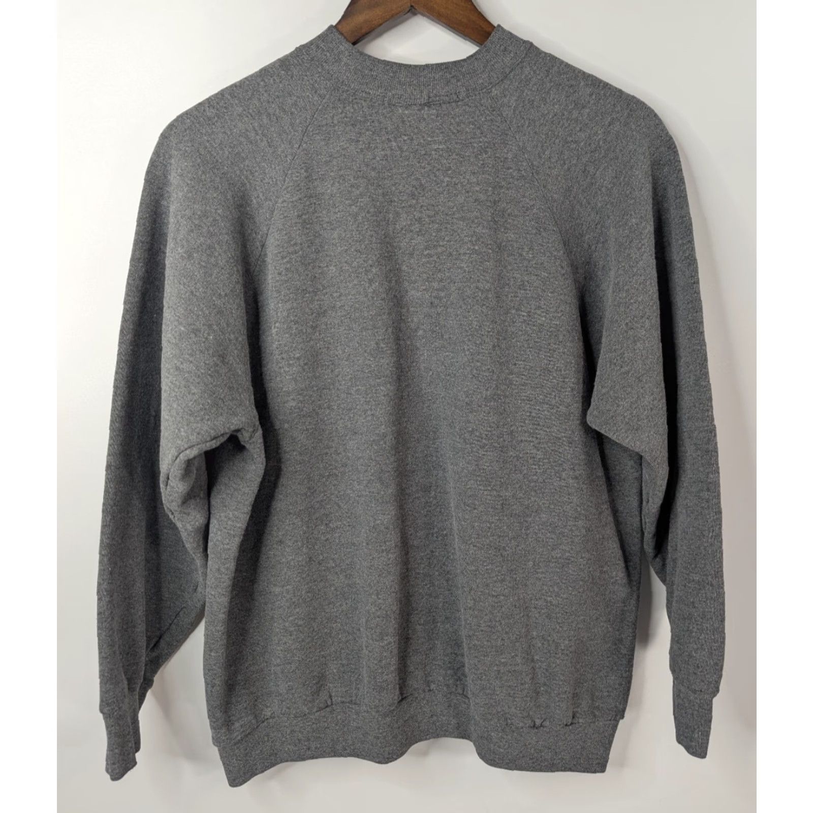 Fruit Of The Loom VINTAGE Fruit of the Loom Sweatshirt Gray Pullover Ladies Size L 90s Activewear Crew Neck Cotton Blend Sweatshirt Womens Size L / US 10 / IT 46 - 4 Thumbnail