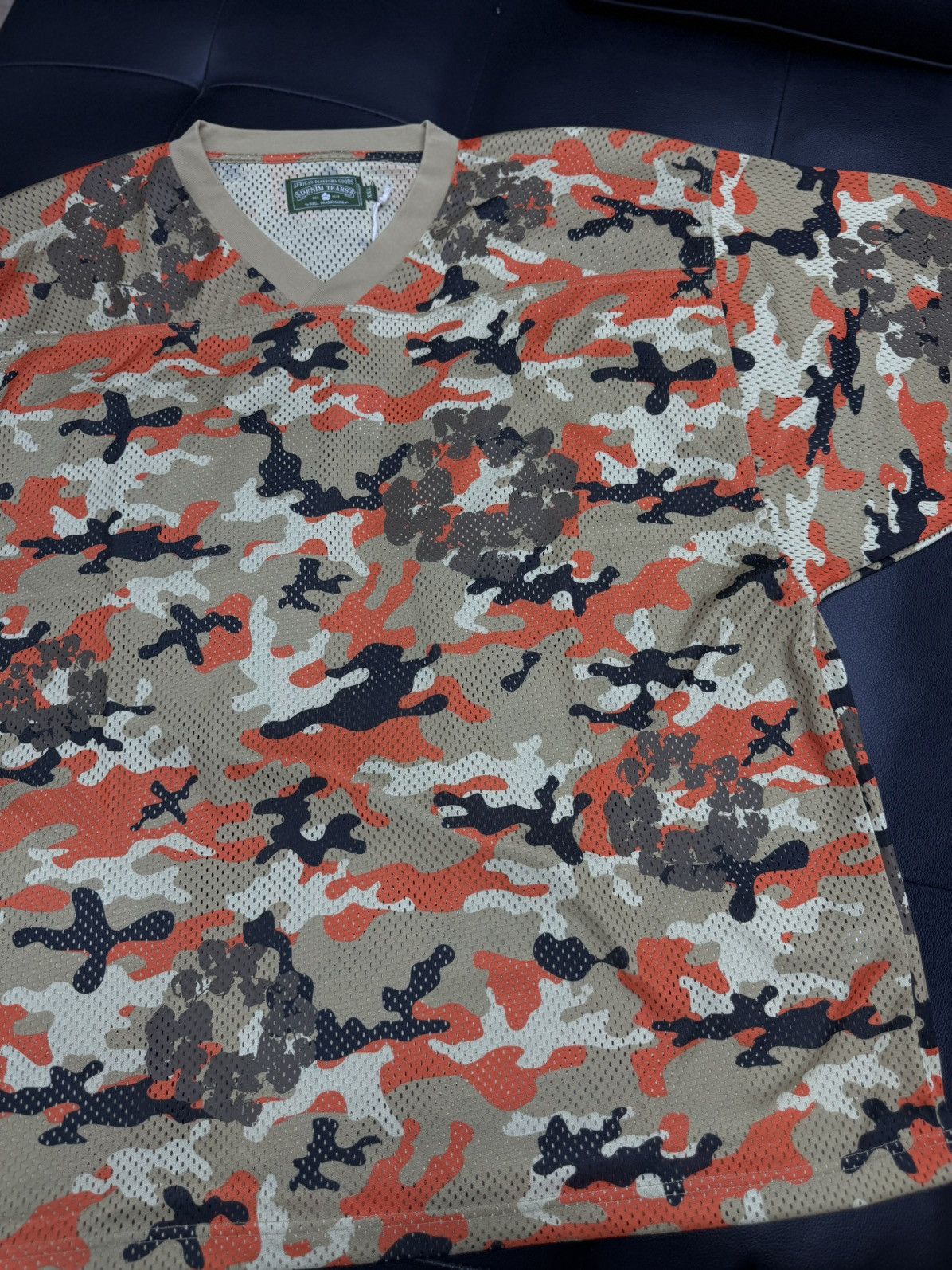 DENIM TEARS Denim Tears Tan Orange Camo Cotton Wreath Jersey (XXL) (NEW) Size US XXL / EU 58 / 5 - 2 Thumbnail
