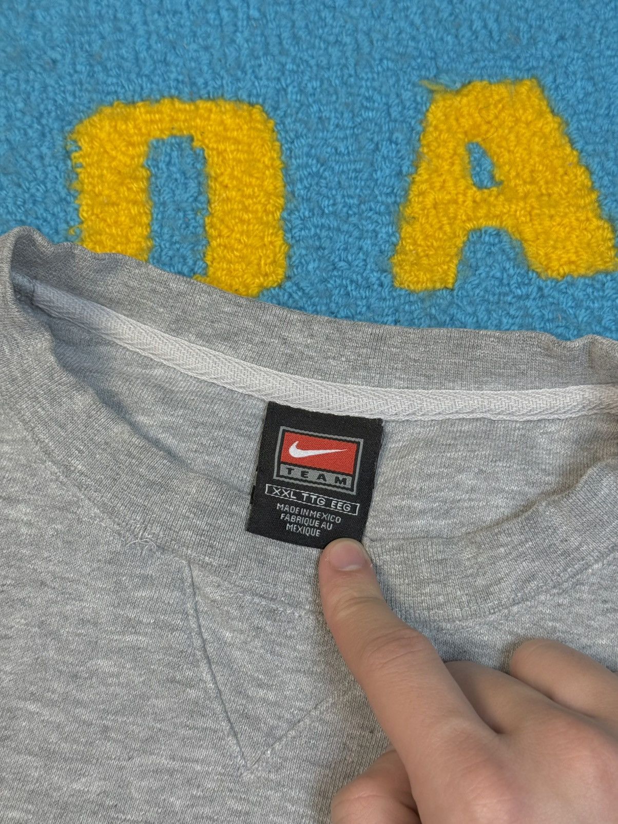 Nike × Vintage Vintage Nike Georgia Big Logo Swoosh Gray Sweatshirt Size US XXL / EU 58 / 5 - 9 Thumbnail