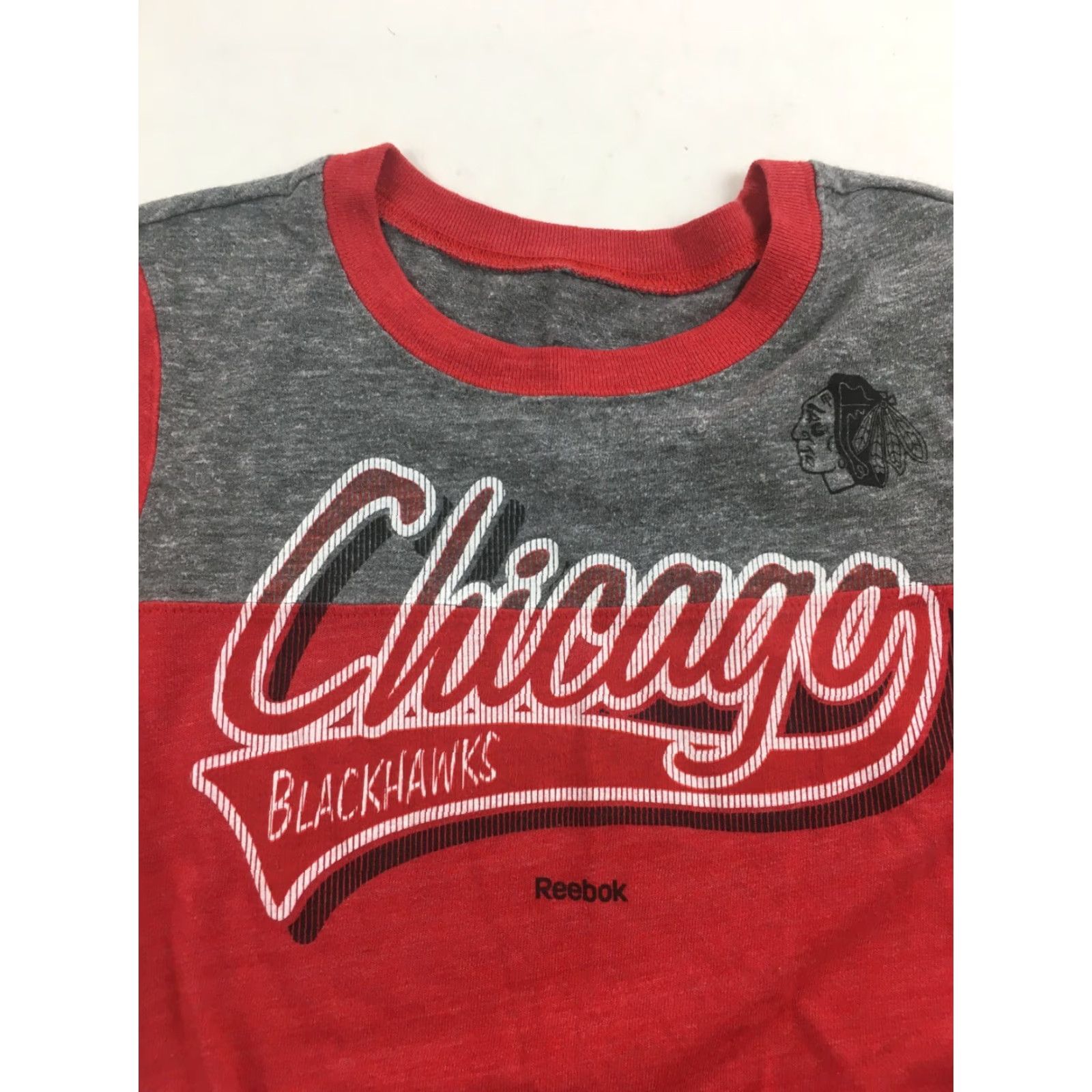 Reebok Reebook T Shirt Women's Size Small Short Sleeve Chicago Black Hawks Round Neck Size S / US 4 / IT 40 - 3 Thumbnail