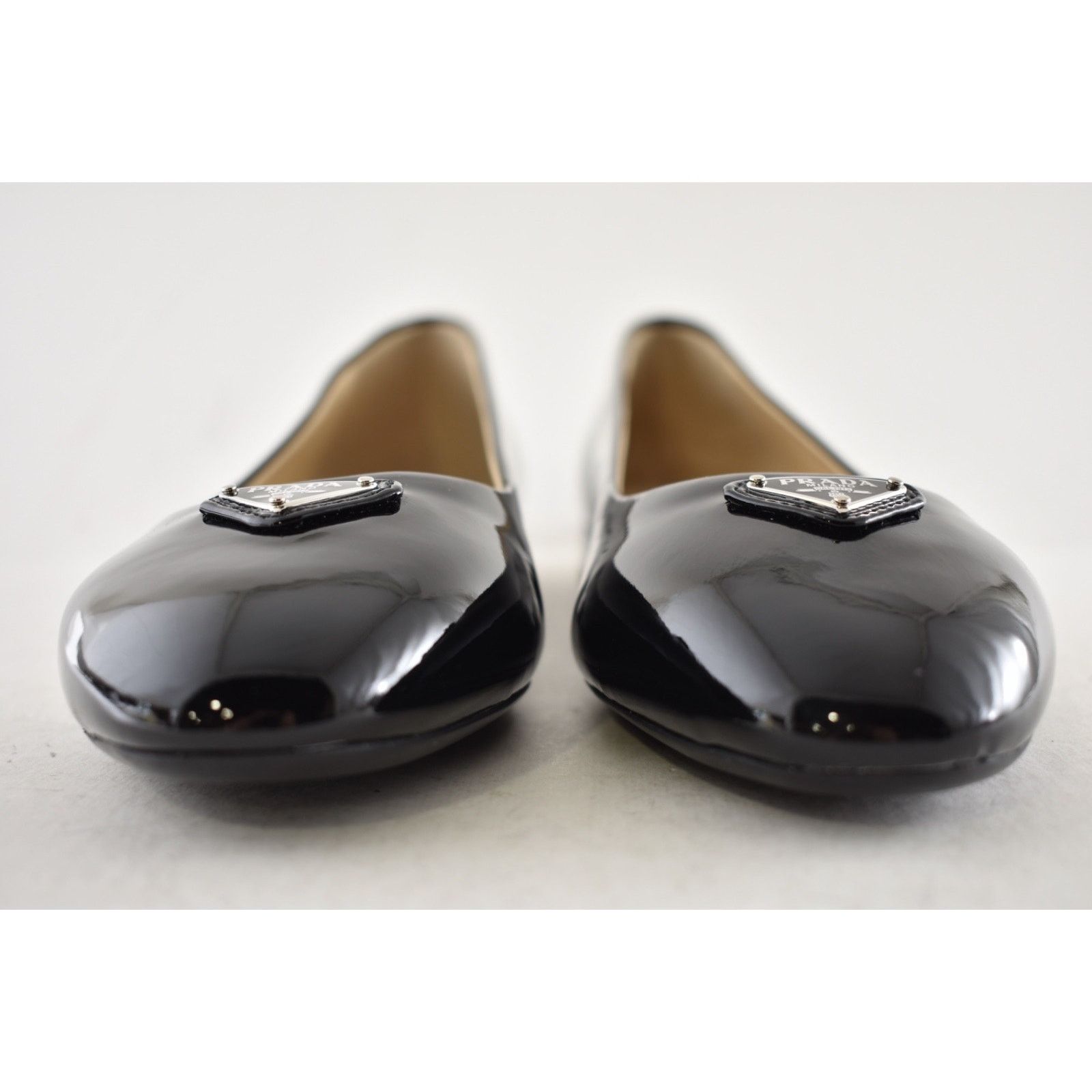 Prada Prada Black Patent Silver Triangle Logo Ballet Flat 39 Size US 9 / IT 39 - 9 Thumbnail