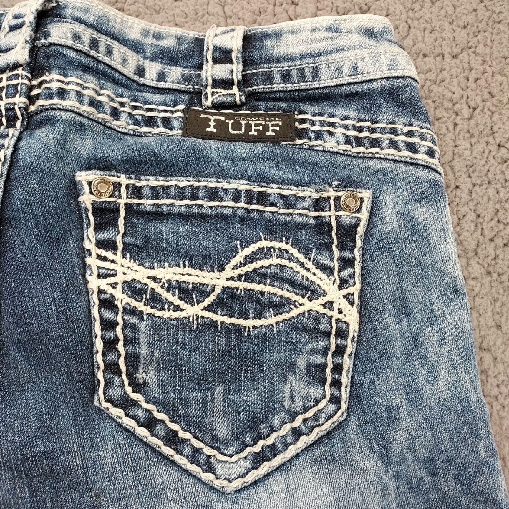CO Cowgirl Tuff CO Capris Womens Size 26 Distressed Embroidered Low Rise Denim Size ONE SIZE - 2 Thumbnail