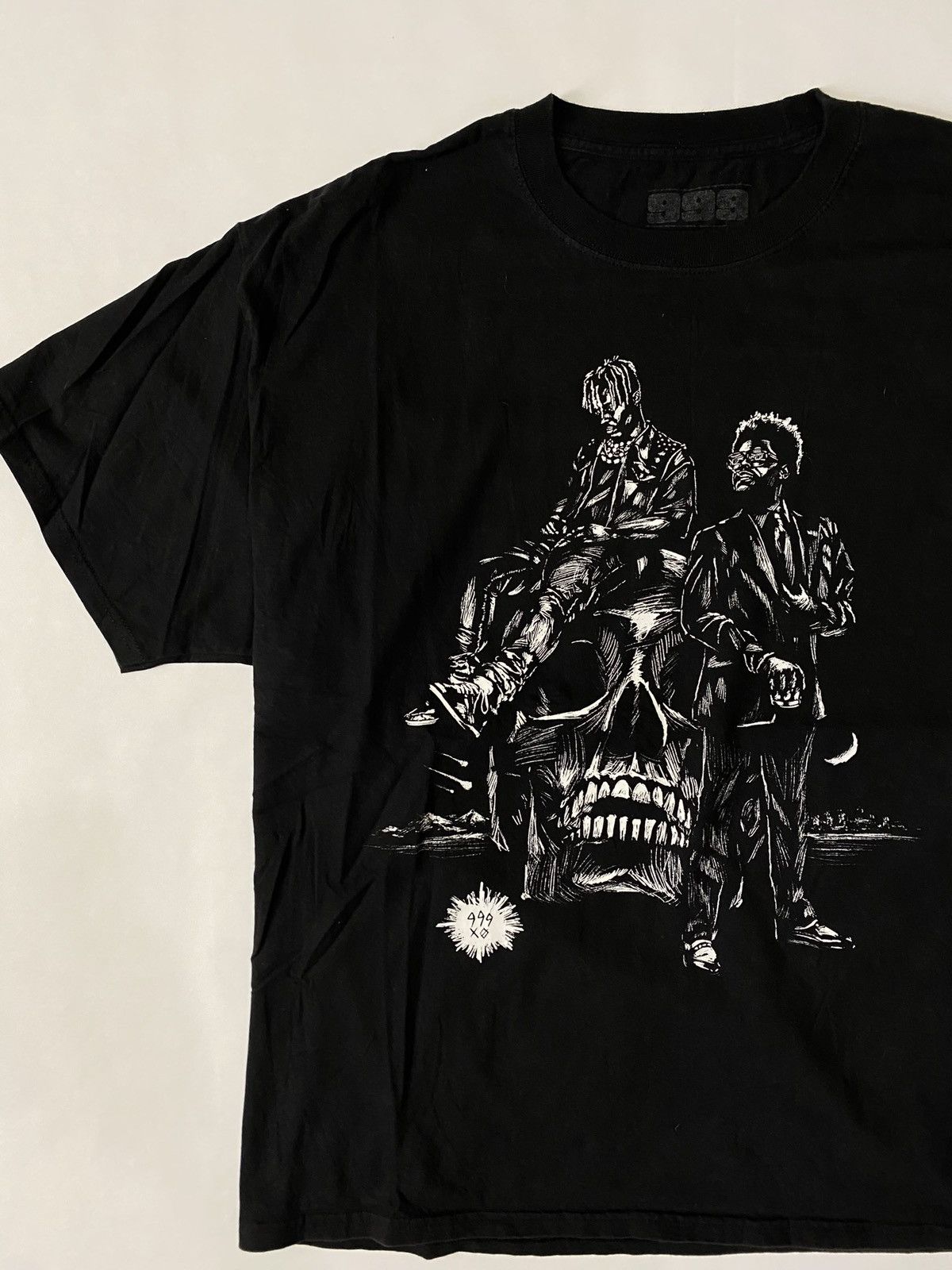 THE WEEKND x JUICEWRLD “OUTLOOK” TEE.