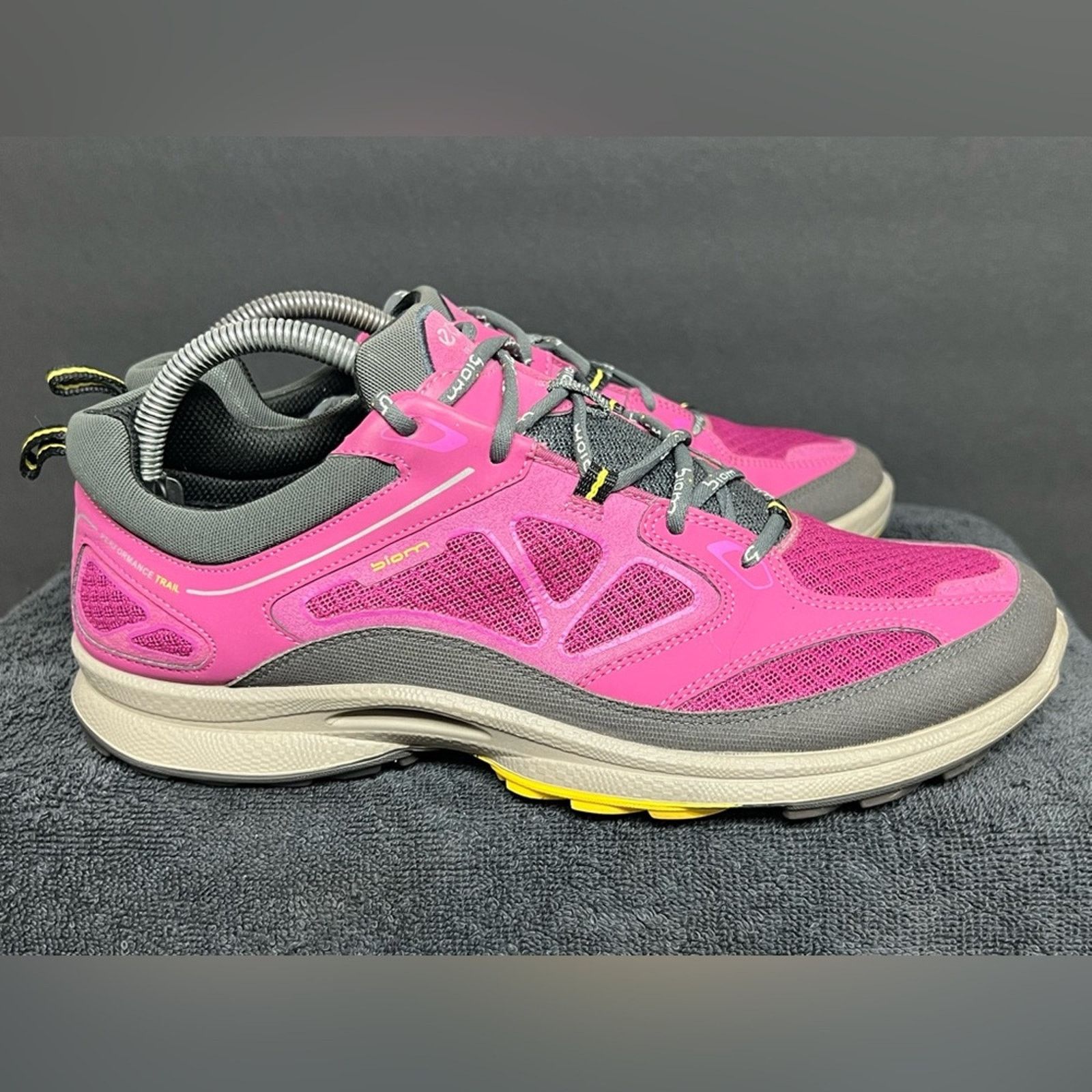 Ecco Ecco Biom Ultra Quest GTX Women’s Trail Shoes SZ 40 US 9/9.5 Size US 9.5 / IT 39.5 - 4 Thumbnail