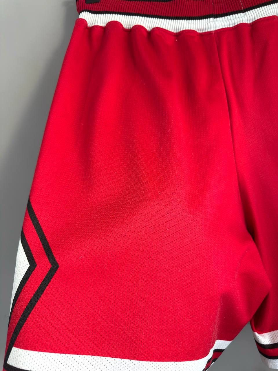 Champion Vintage Champion Chicago Bulls 90s NBA Basketball Shorts, L Size US 34 / EU 50 - 10 Thumbnail