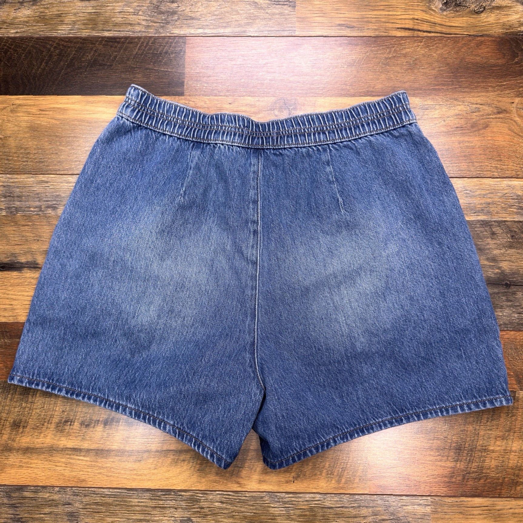 Express Express Denim Shorts Womens Medium Pleated Stretch High Rise Short Size 32" / US 10 / IT 46 - 2 Thumbnail