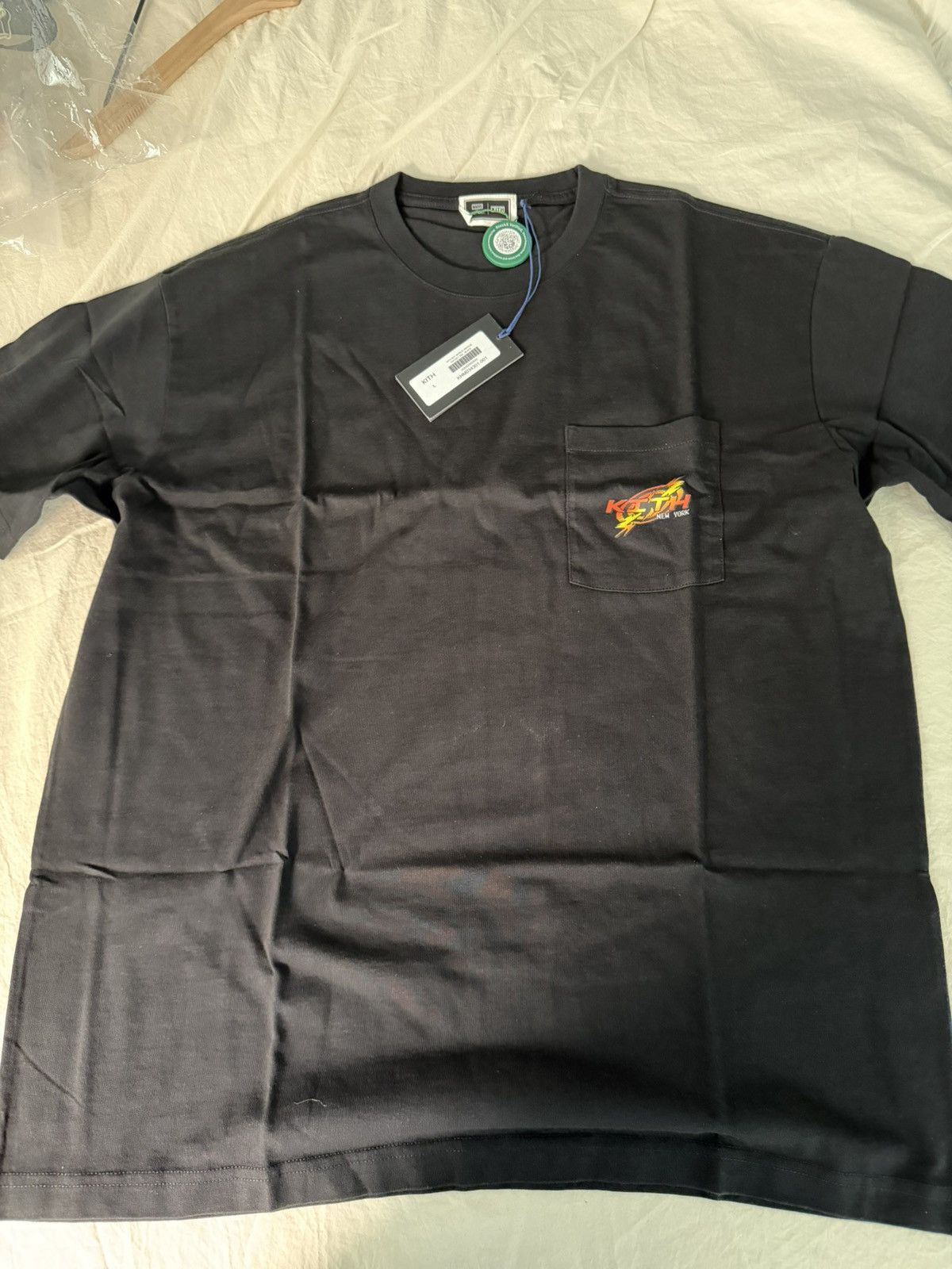 Kith KITH X Capcom MVC Street Fighter WORLD VINTAGE POCKET TEE Size US L / EU 52-54 / 3 - 2 Thumbnail