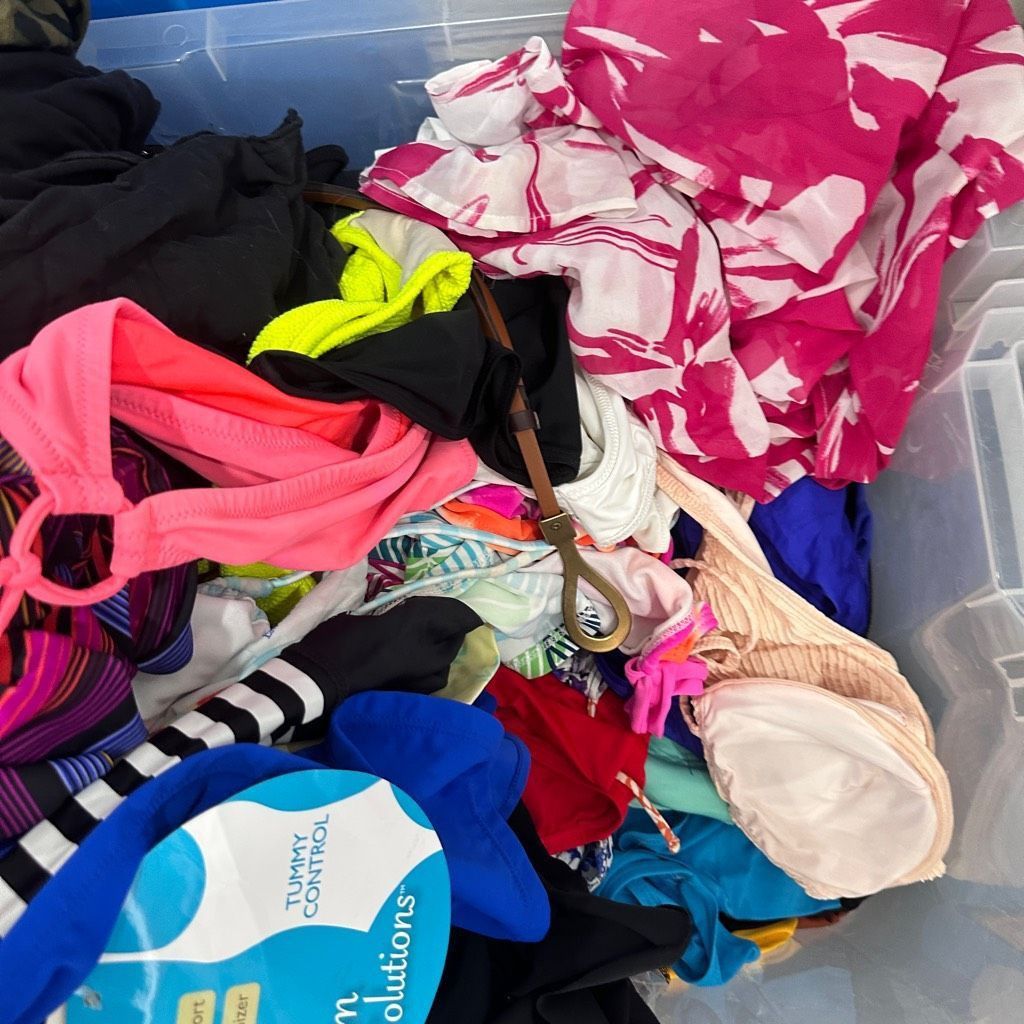 Designer SWIMWEAR MYSTERY BOX Swimsuits Bikinis One Piece Two Piece C Size XL / US 12-14 / IT 48-50 - 7 Thumbnail