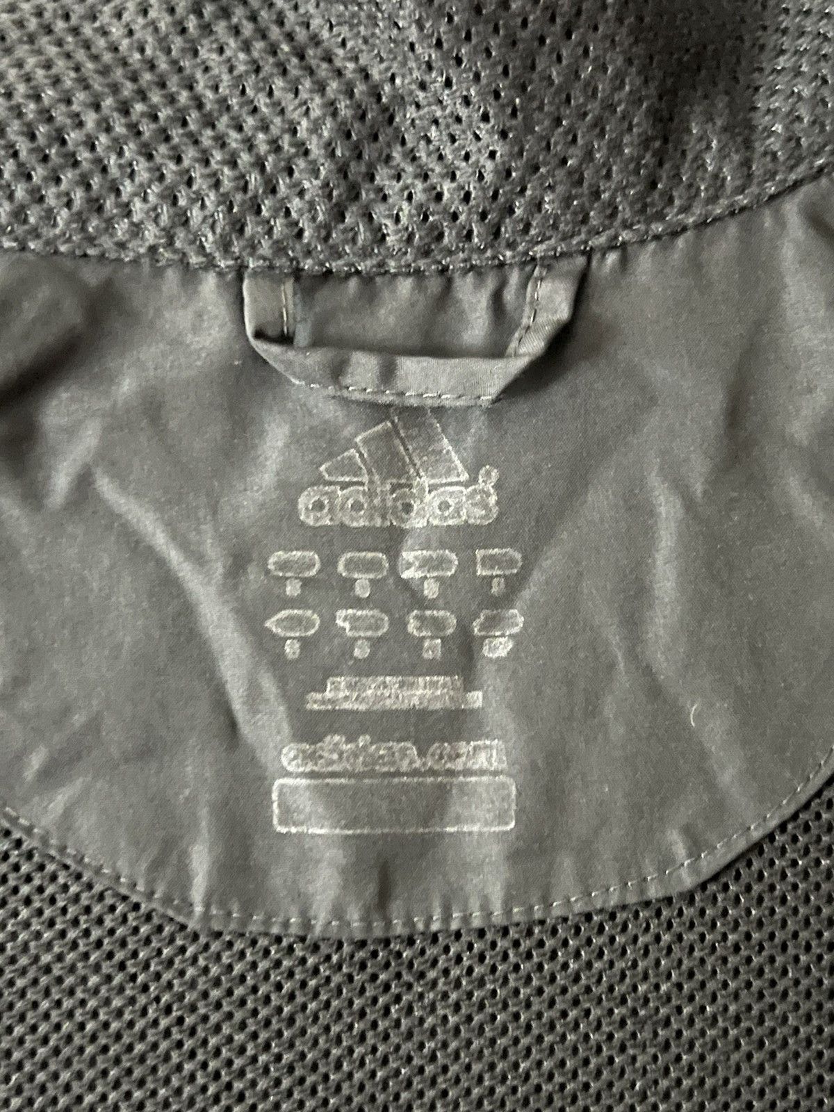Adidas Vintage 2000s Adidas Full Zip Up Windbreaker Track Jacket Size US S / EU 44-46 / 1 - 7 Thumbnail