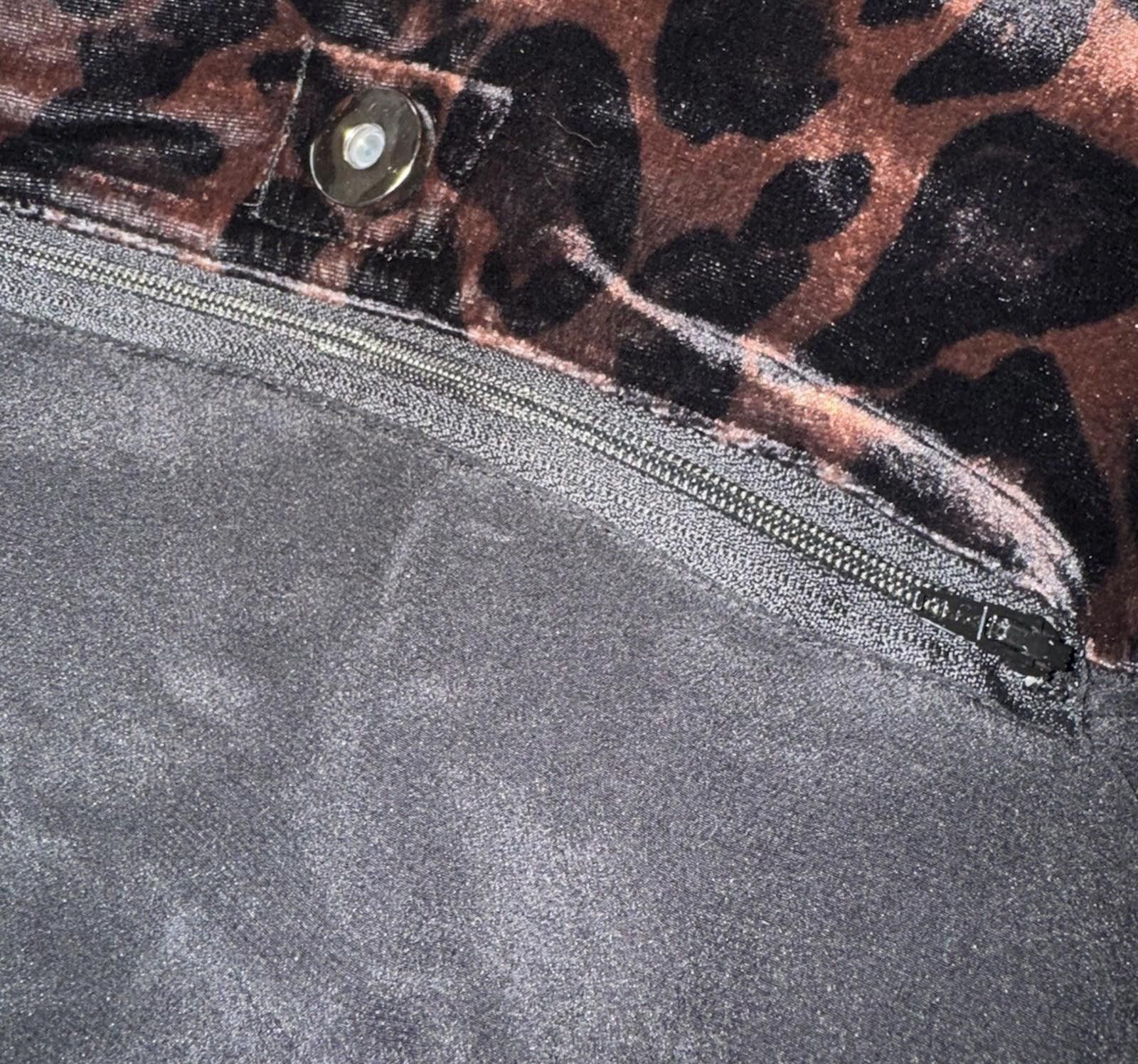 Johnny Was Johnny Was Leopard Print Velvet Hobo Bag Embroidered Birds Size ONE SIZE - 9 Thumbnail
