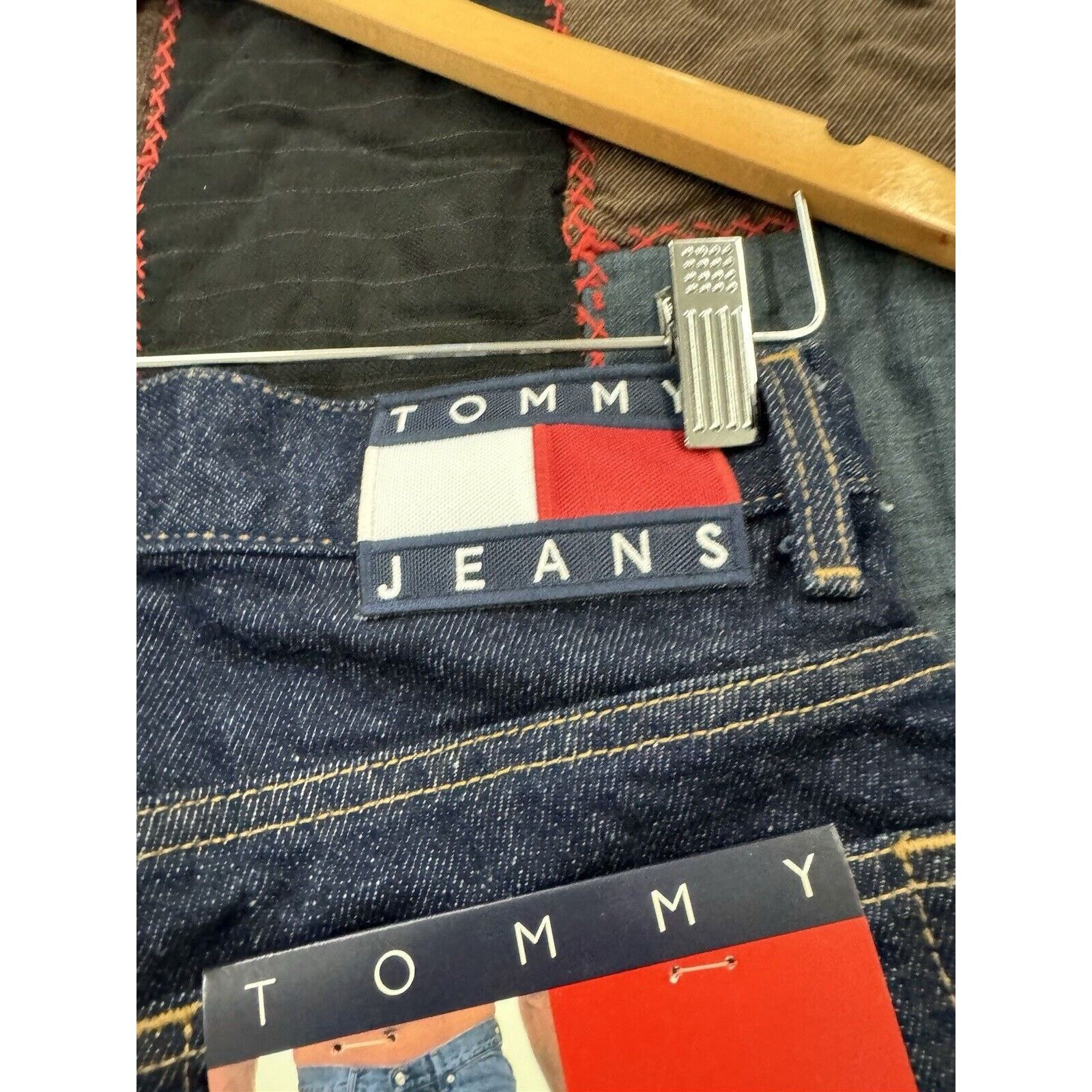 Tommy Hilfiger Deadstock 90s Y2K Tommy Hilfiger Jeans Mens W29 X L32 Size US 29 - 7 Thumbnail