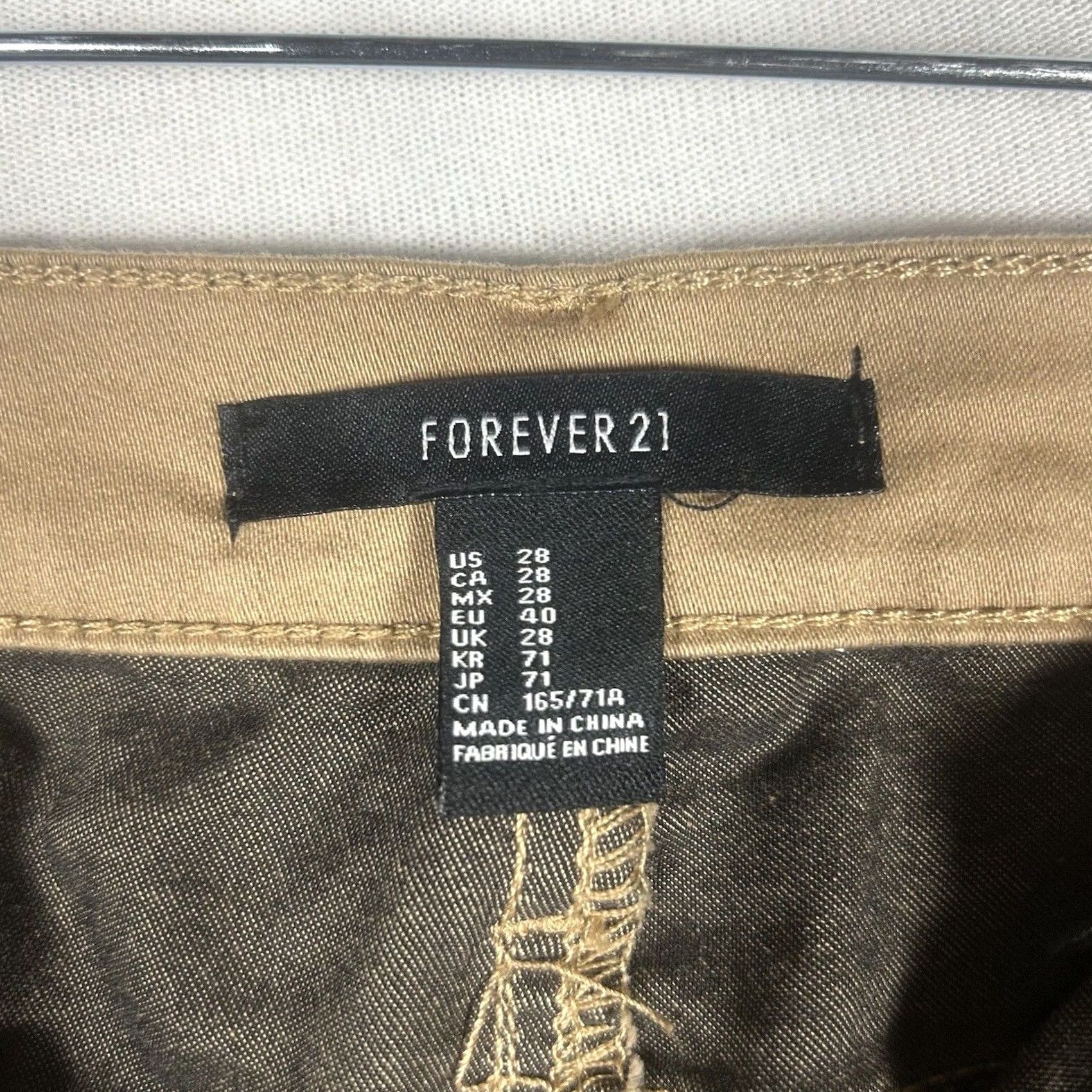 Forever 21 FOREVER 21 Pants Womens Size 28 Beige Tan Stretch Mid Rise Chino Skinny Size 28" / US 6 / IT 42 - 2 Thumbnail