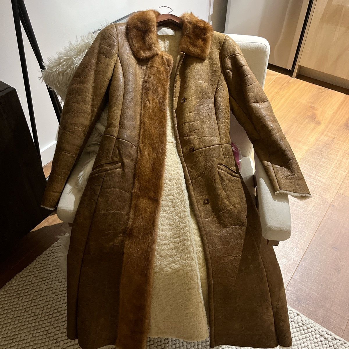 Prada Vintage Prada Mink Fur/Shearling Coat Fall/Winter 2004 Size M / US 6-8 / IT 42-44 - 1 Thumbnail
