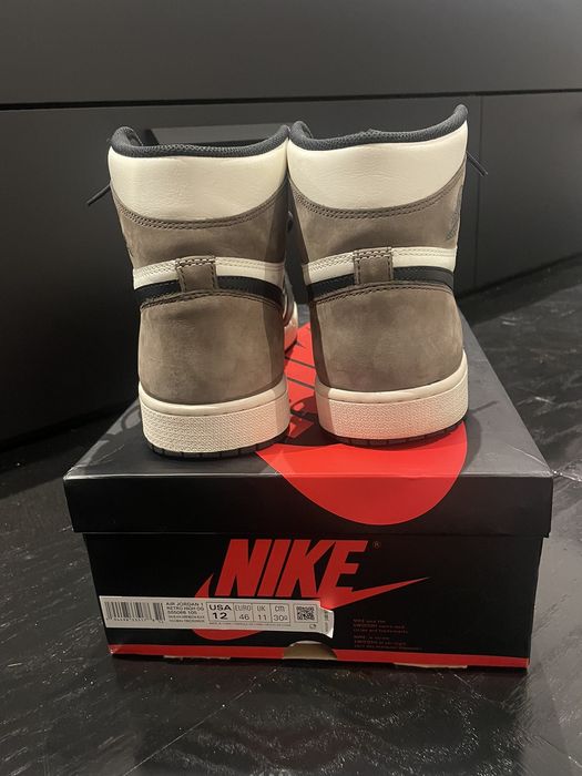 snkrs jordan 1 mocha
