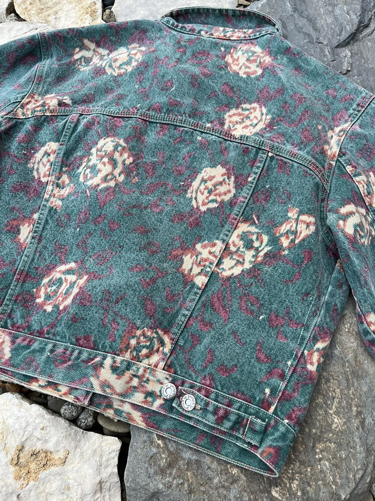Vintage Vintage Jonny-q y2k all over print cropped denim jacket Size US M / EU 48-50 / 2 - 21 Thumbnail