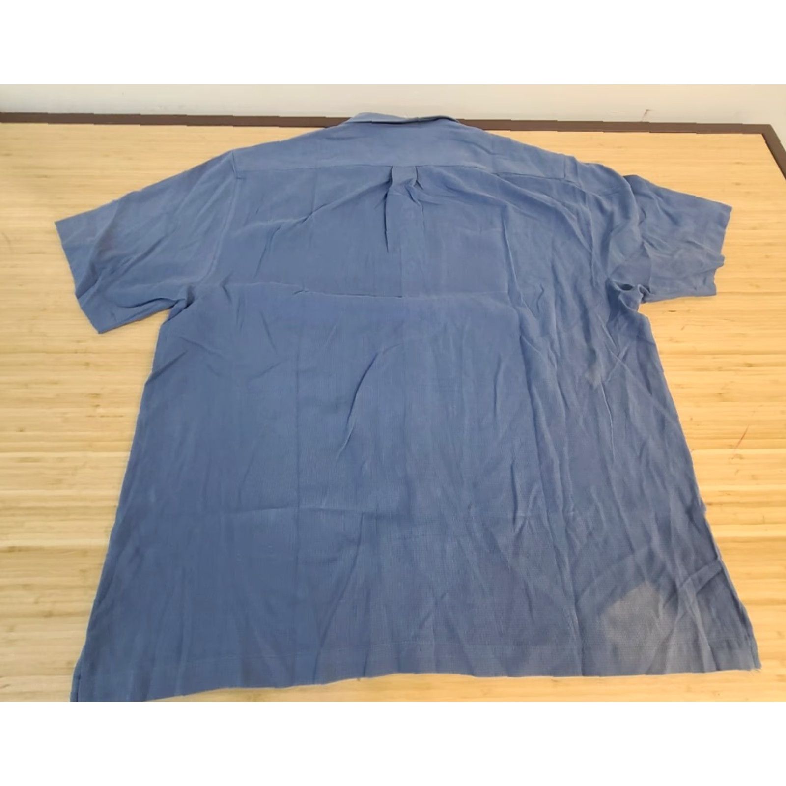 Vintage Tri-Mountain Shirt Mens XL Blue Silk Short Sleeve Button Front Gold Size US XL / EU 56 / 4 - 3 Thumbnail