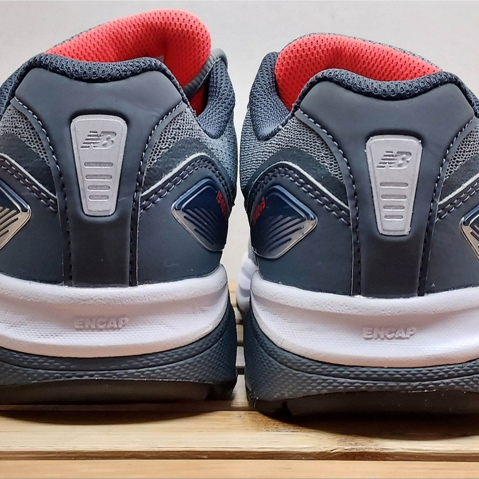 New Balance New Balance Womens | Grey | 1540 V3 Athletic Shoes Size 7.5 Size US 7.5 / IT 37.5 - 7 Thumbnail