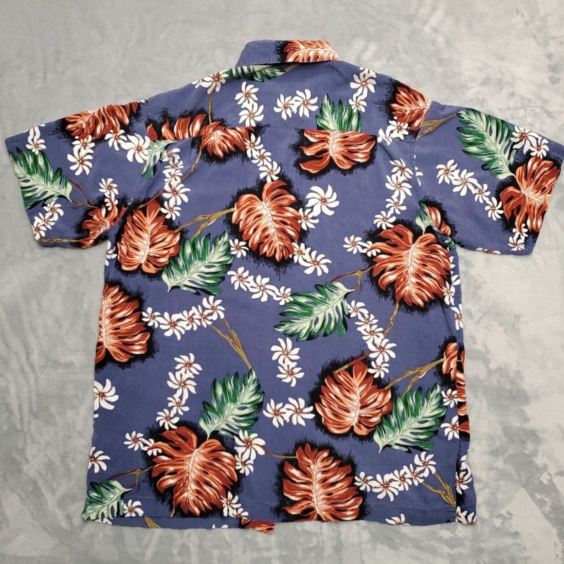 Vintage VINTAGE HawaiiN Shirt Mens L Blue Floral Tropical 100% Rayon Retro Casual Knightsbridge Button-Up Short Sleeve Collared Mens Size US L / EU 52-54 / 3 - 7 Thumbnail