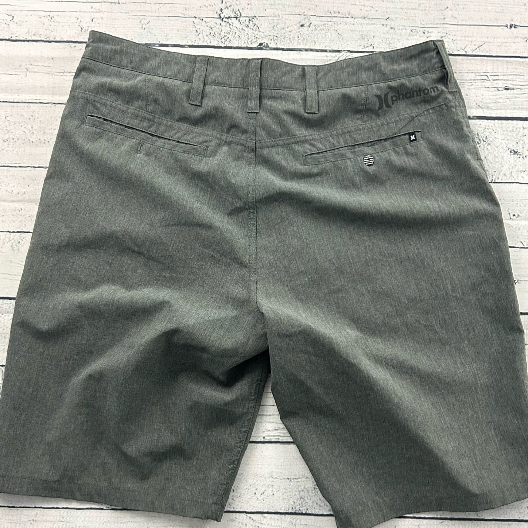 Hurley Hurley Phantom Casual Short Men's 32 Gray 10.5" Inseam Shorts Chino Flat Front Casual Mens 32 Gray Size US 32 / EU 48 - 6 Thumbnail