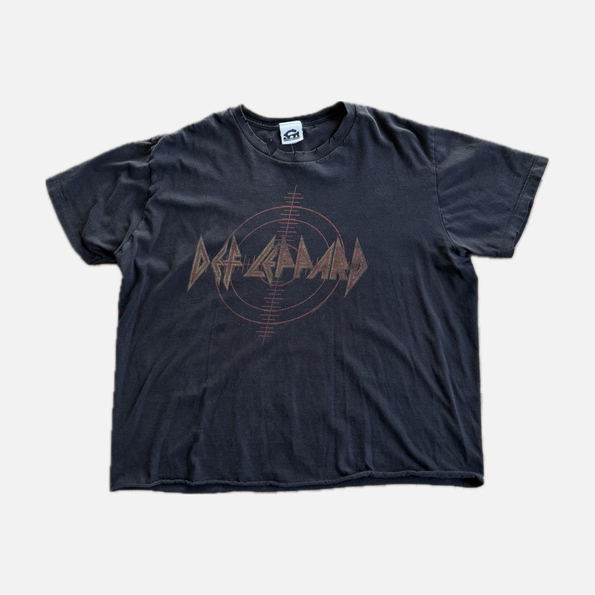 Vintage VINTAGE Def Leppard Tshirt Size US M / EU 48-50 / 2 - 1 Thumbnail