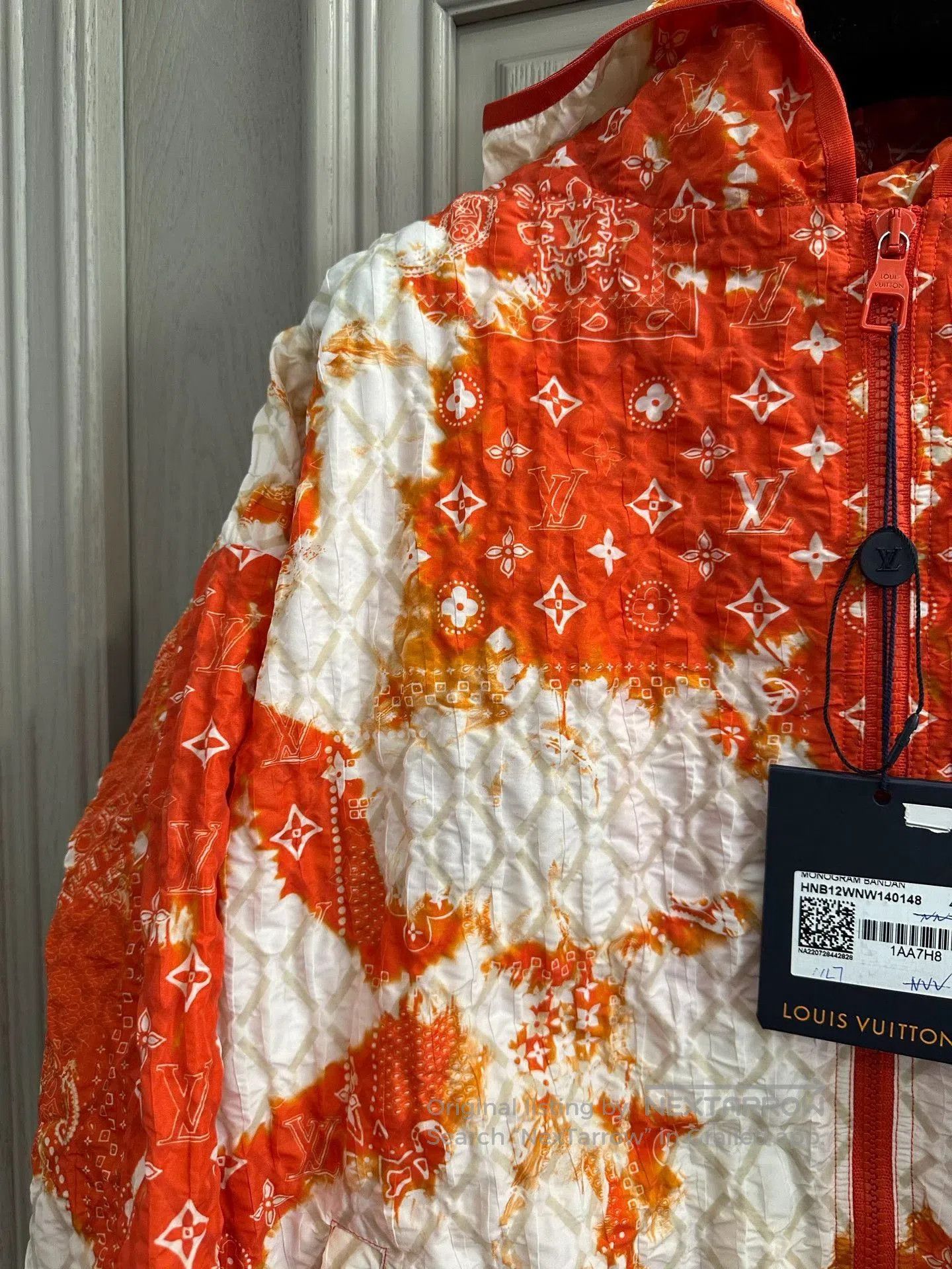 Louis Vuitton Louis Vuitton Orange Monogram Men's Windbreaker. Size US M / EU 48-50 / 2 - 7 Thumbnail