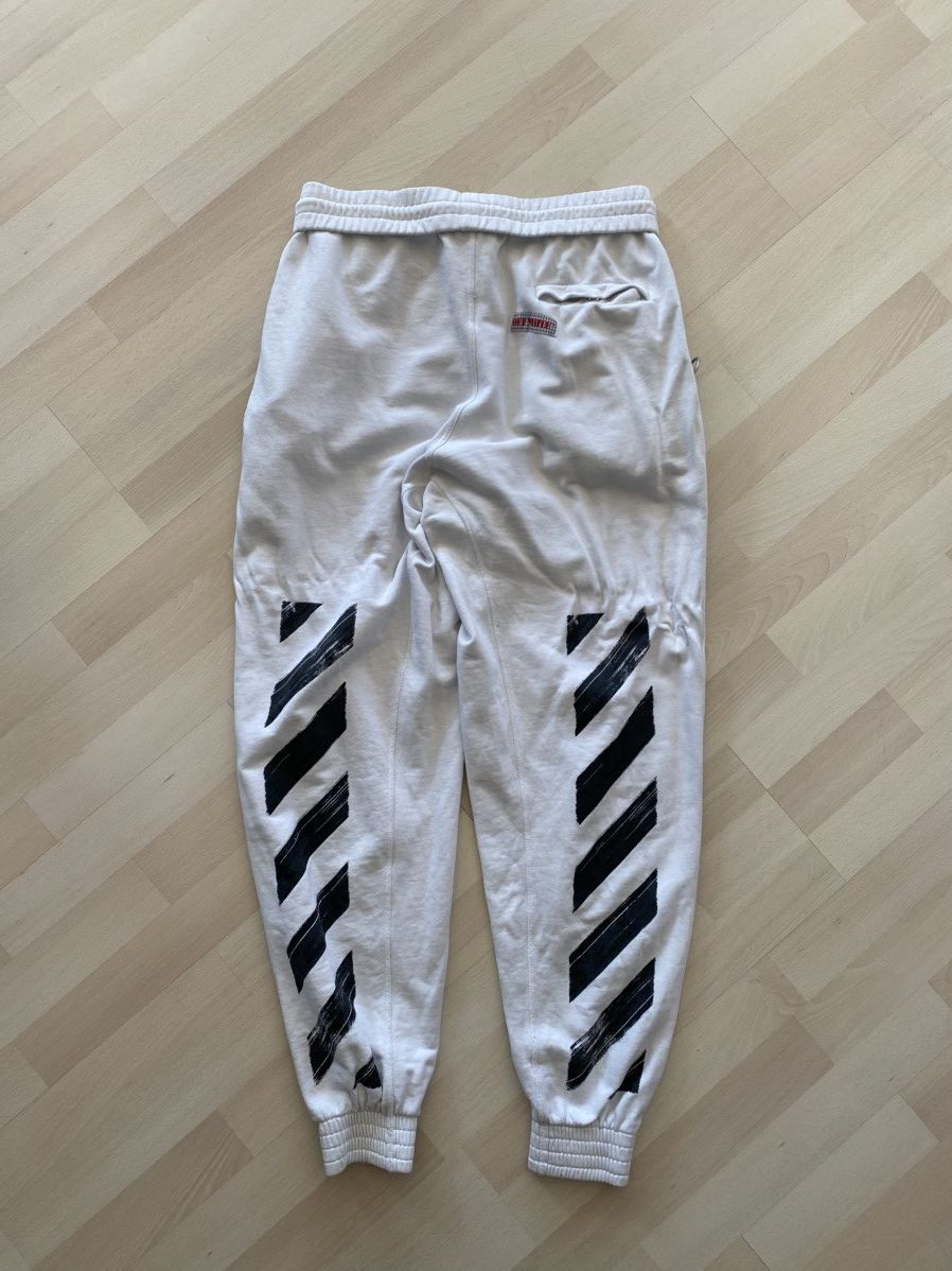 Off-White Off-White White Logo Jogger Sweatpants Size US 33 - 2 Thumbnail