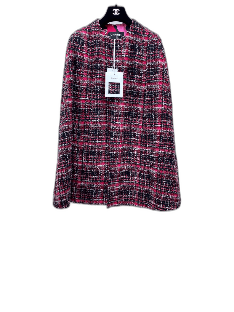 Chanel24A tweed woven cape