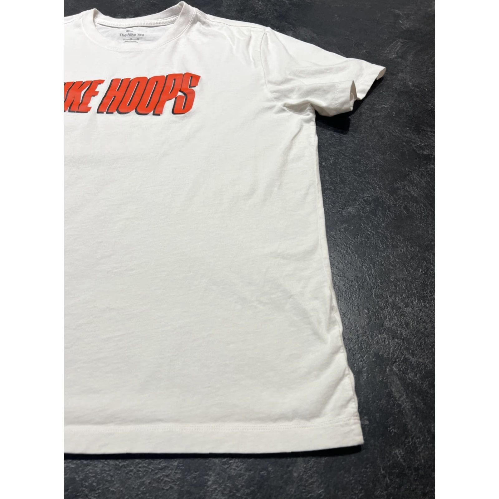 Nike VINTAGE Nike Hoops T-Shirt Basketball Shirt XL White Mens Graphic Tee 100% Cotton Logo 90s? Size US XL / EU 56 / 4 - 2 Thumbnail