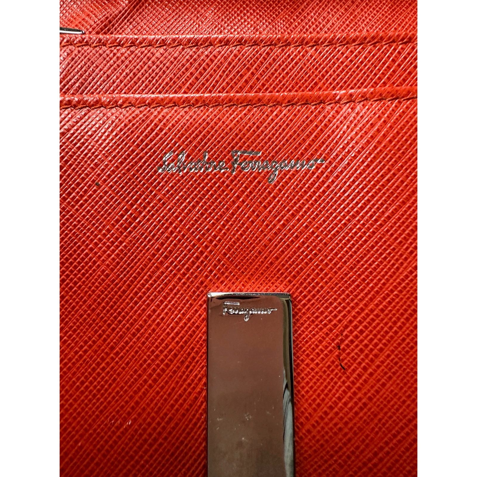 Salvatore Ferragamo Salvatore Ferragamo Pamplona Pebble Red Leather Long Wallet Size ONE SIZE - 18 Thumbnail