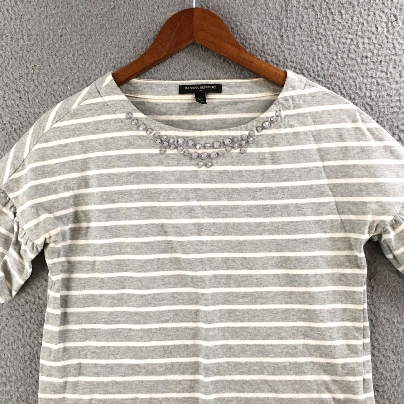 Banana Republic Banana Republic Womens Top XS Striped Embellished Neck Bell Sleeve Gray White Size XS / US 0-2 / IT 36-38 - 2 Thumbnail