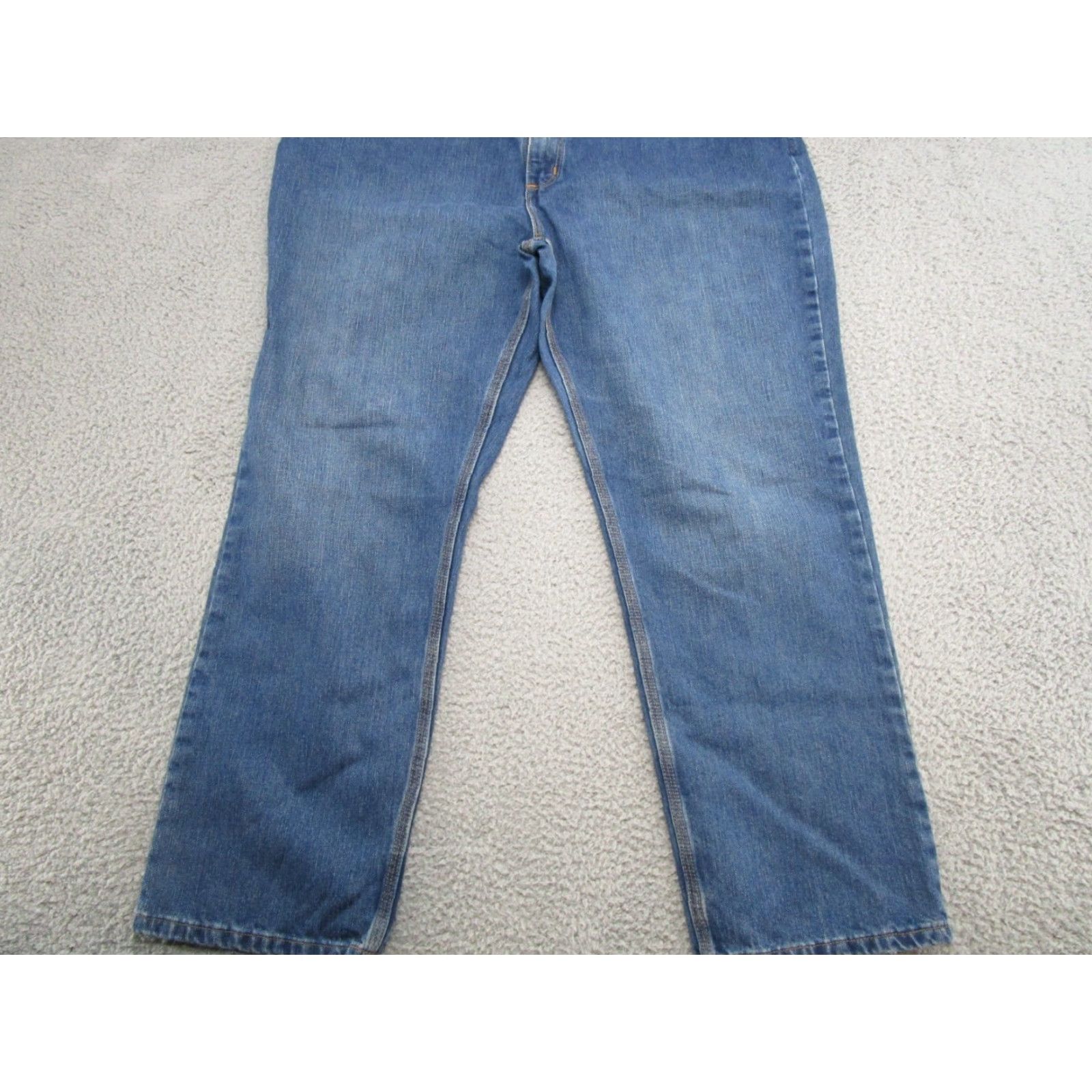 Carhartt Carhartt Jeans Men Medium Wash Denim 44x30 Traditional Fit Size 44 30 Inseam Blue Straight Denim Logo Mens Size US 44 / EU 60 - 3 Thumbnail
