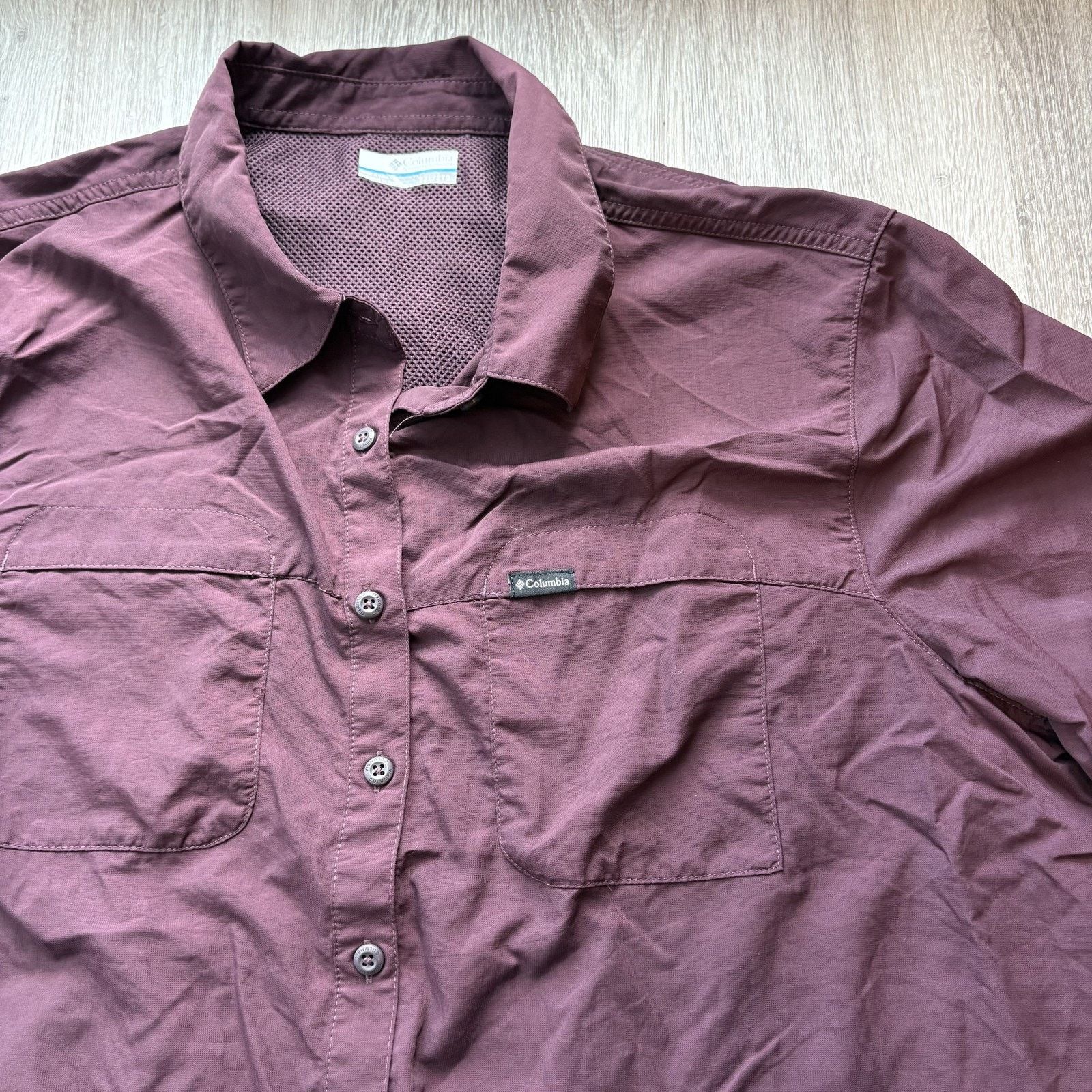 Columbia Columbia Men's Omni-Shade Hiking Shirt XXL Burgundy Long Size XXL / US 16-18 / IT 52-54 - 4 Thumbnail