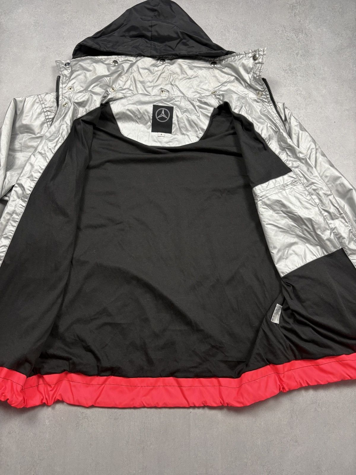 Mercedes-Benz Mercedes Benz Silver Jacket Vintage Racing Windbreaker 90s Size US S / EU 44-46 / 1 - 11 Thumbnail