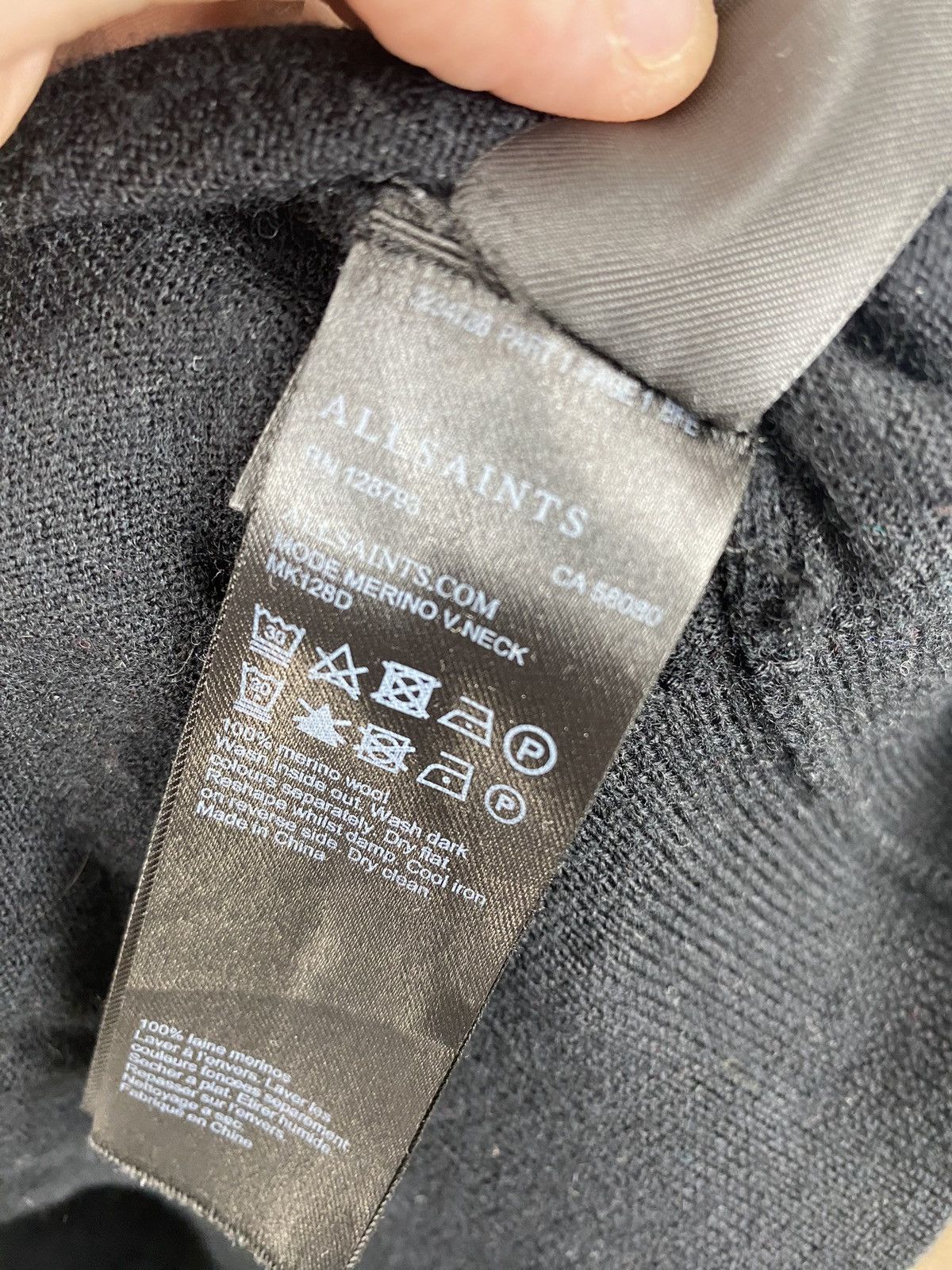 Allsaints Men’s Allsaints Mode Merino V Neck Sweater size L Size US L / EU 52-54 / 3 - 7 Thumbnail
