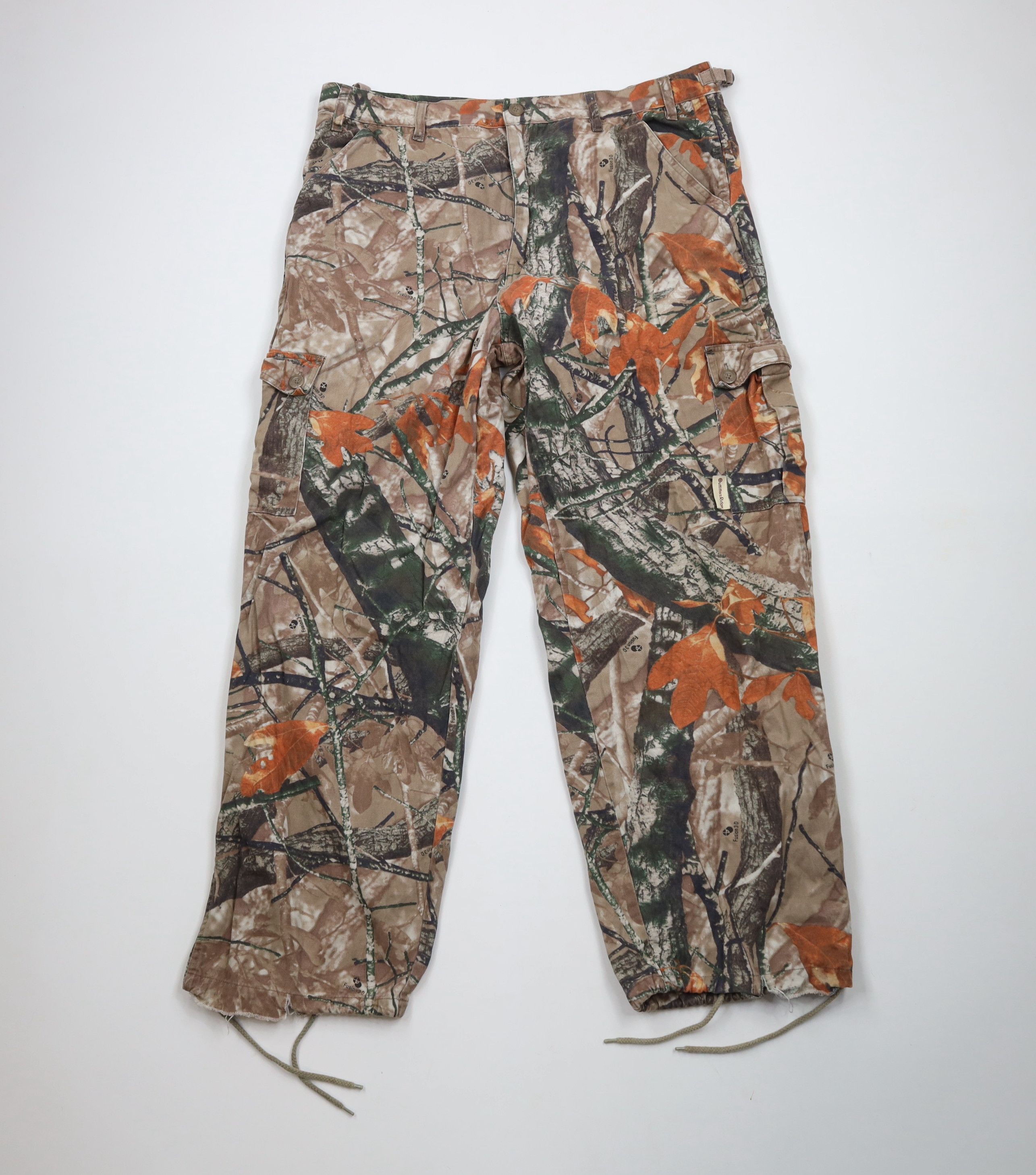 Vintage Vintage 90s Y2K Streetwear Wide Leg Camouflage Cargo Pants Size US 40 / EU 56 - 1 Thumbnail