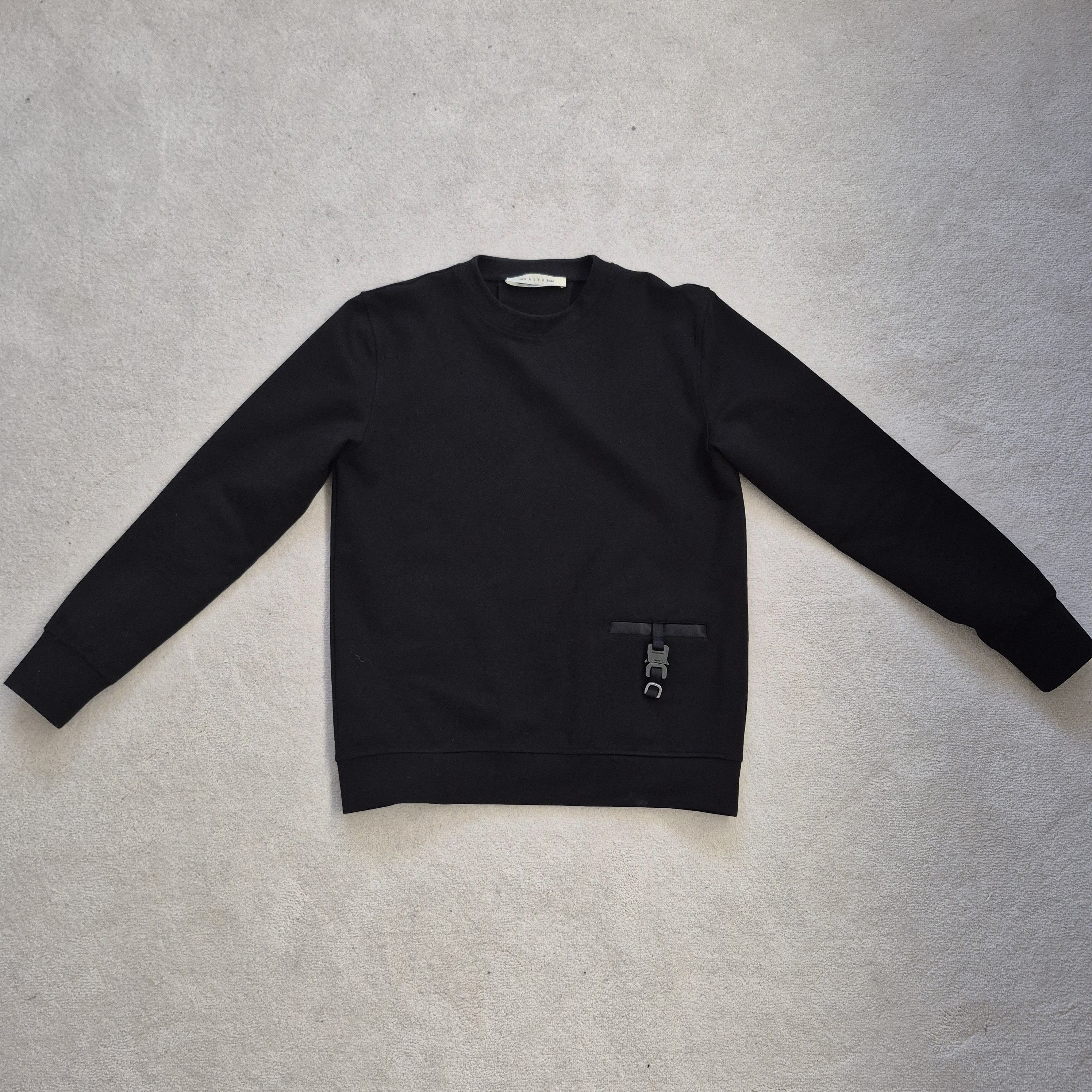 1017 ALYX 9SM Alyx Studios Buckle Sweatshirt Small Black Size US S / EU 44-46 / 1 - 1 Thumbnail