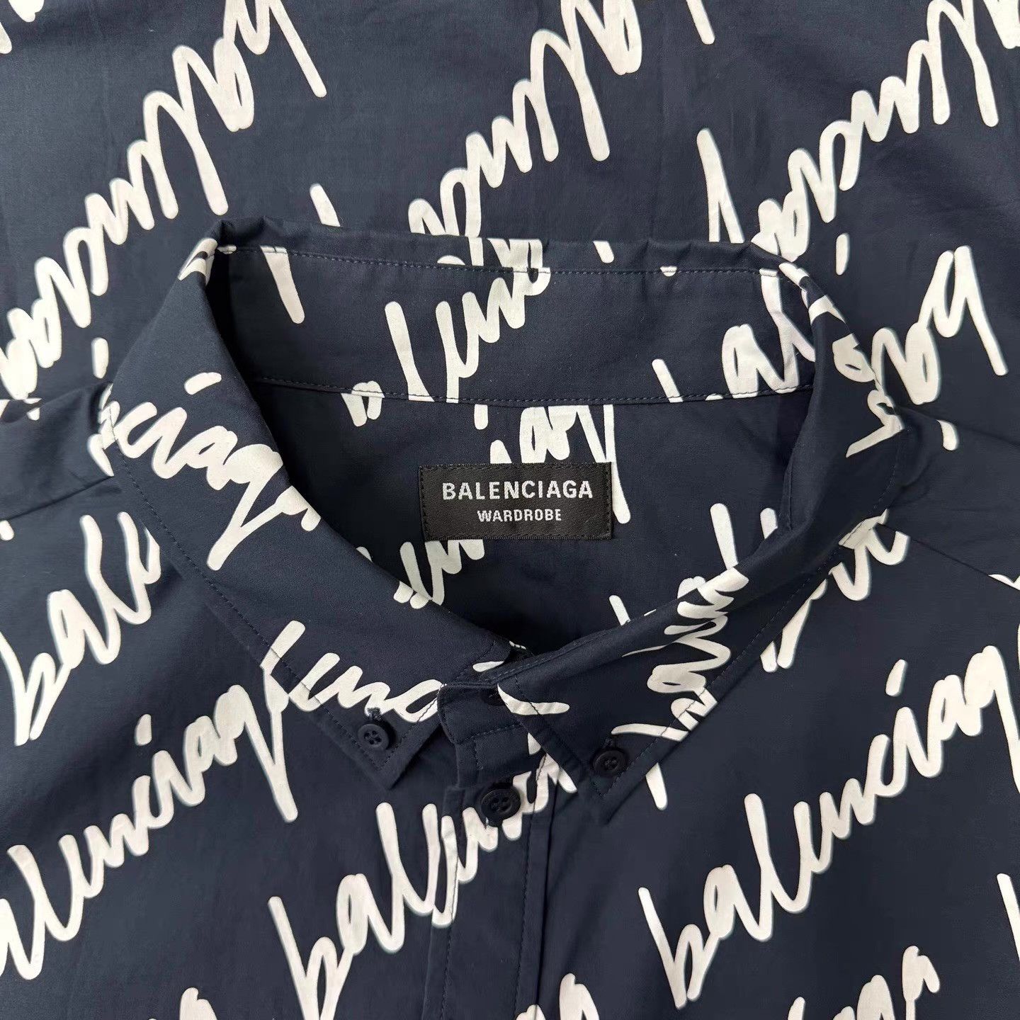 Balenciaga Balenciaga All-Over Logo Print Short Sleeve Shirt Q10 Size US XL / EU 56 / 4 - 4 Thumbnail