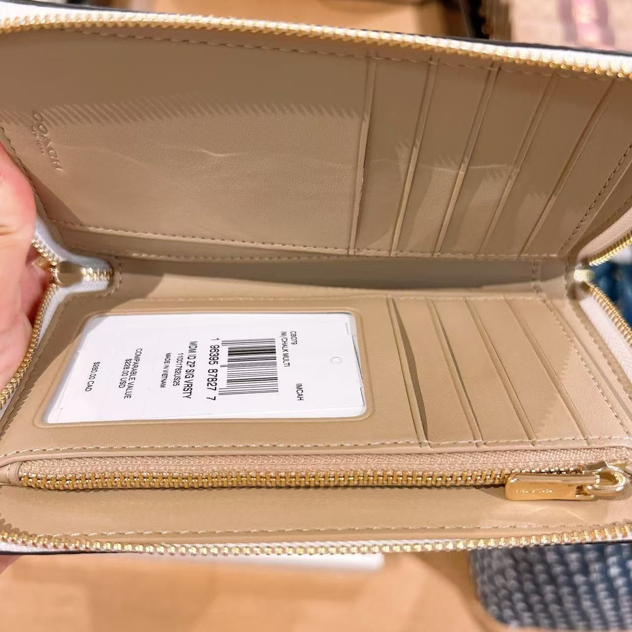 Coach Medium Id Zip Wallet With Varsity Stripe CBO79 Size ONE SIZE - 3 Thumbnail