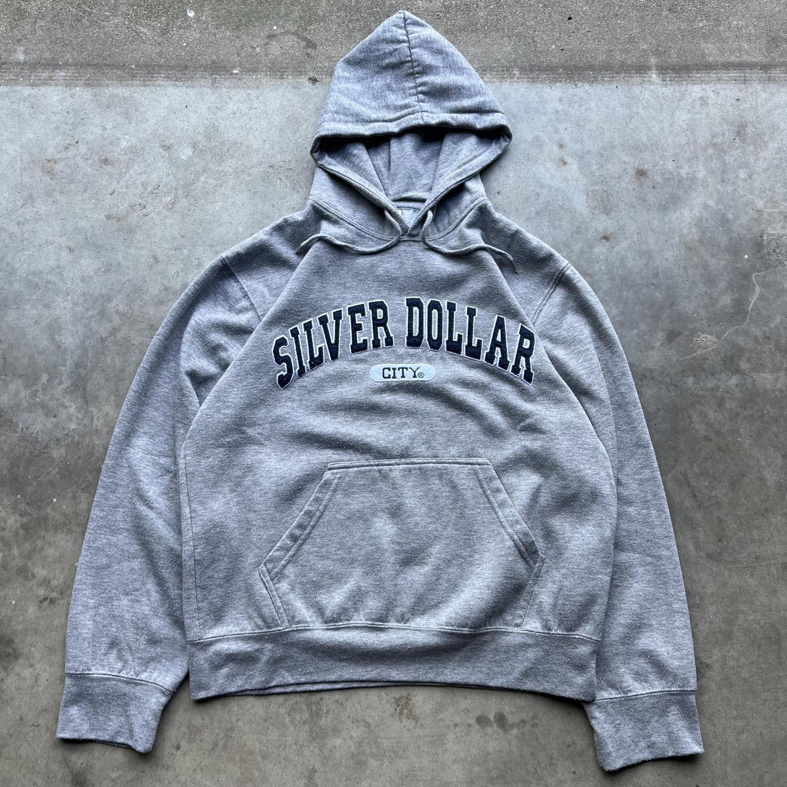 Vintage Vintage Y2K Silver Dollar City Grunge Skate Hoodie Size US M / EU 48-50 / 2 - 1 Thumbnail