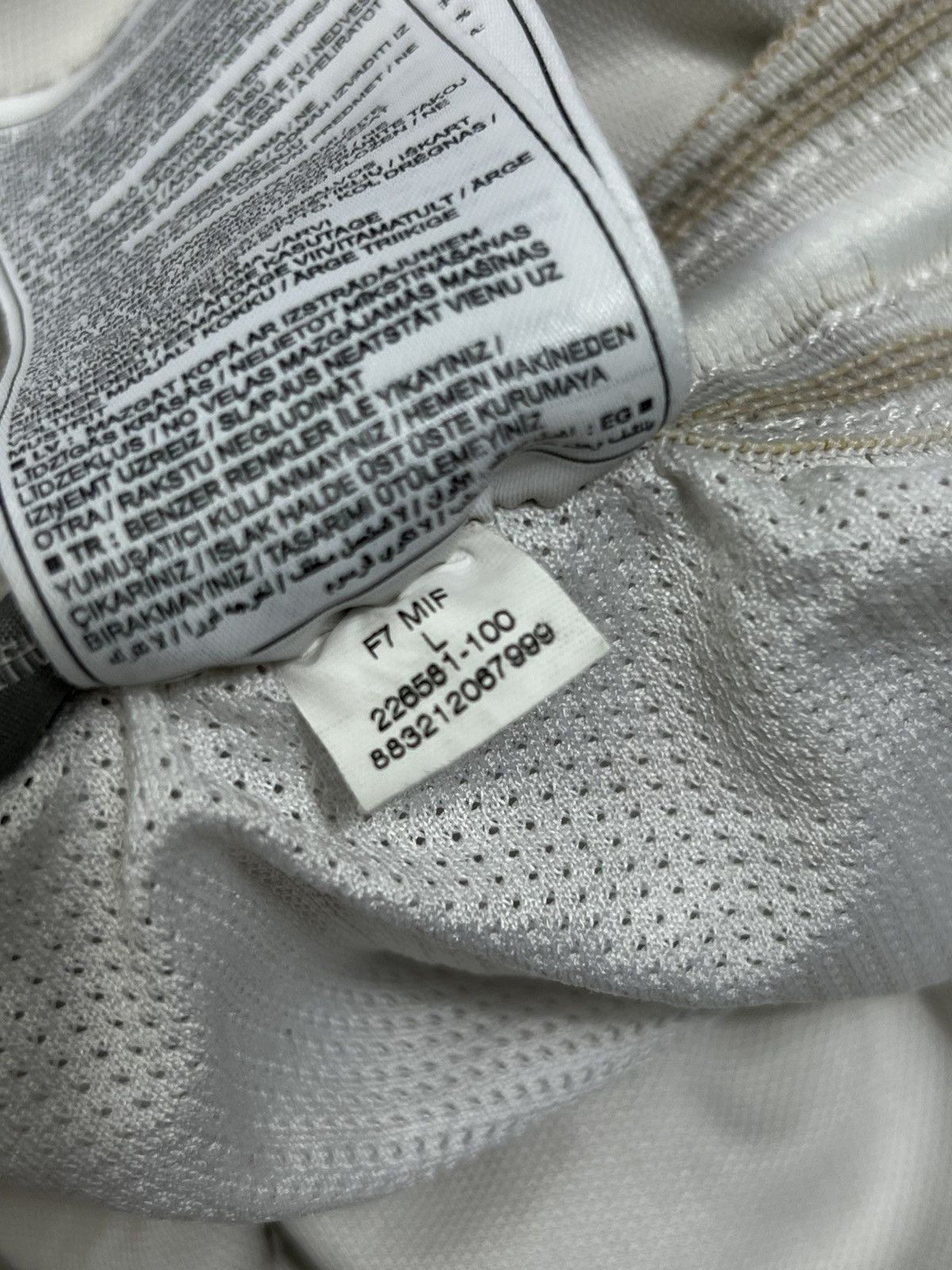 Nike × Vintage Nike Ronaldinho Vintage White Shorts L 00s Streetwear Sport Size US 34 / EU 50 - 9 Thumbnail