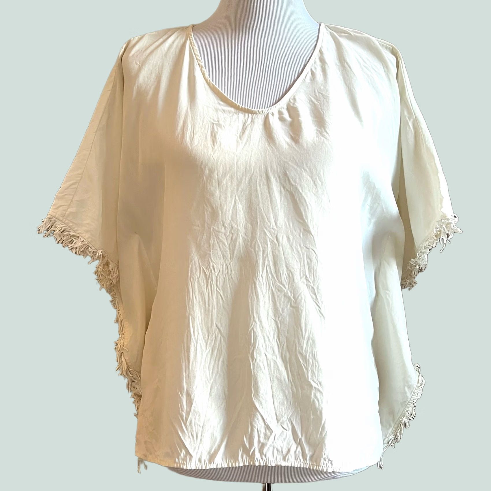 Vintage Marie Oliver Silk Blouse Top Fringe Ivory Cream V-Neck Women’s XXS Blouse Silk Fringe Tunic Womens XS (2XS) Size XXS / US 00 / IT 34 - 1 Thumbnail