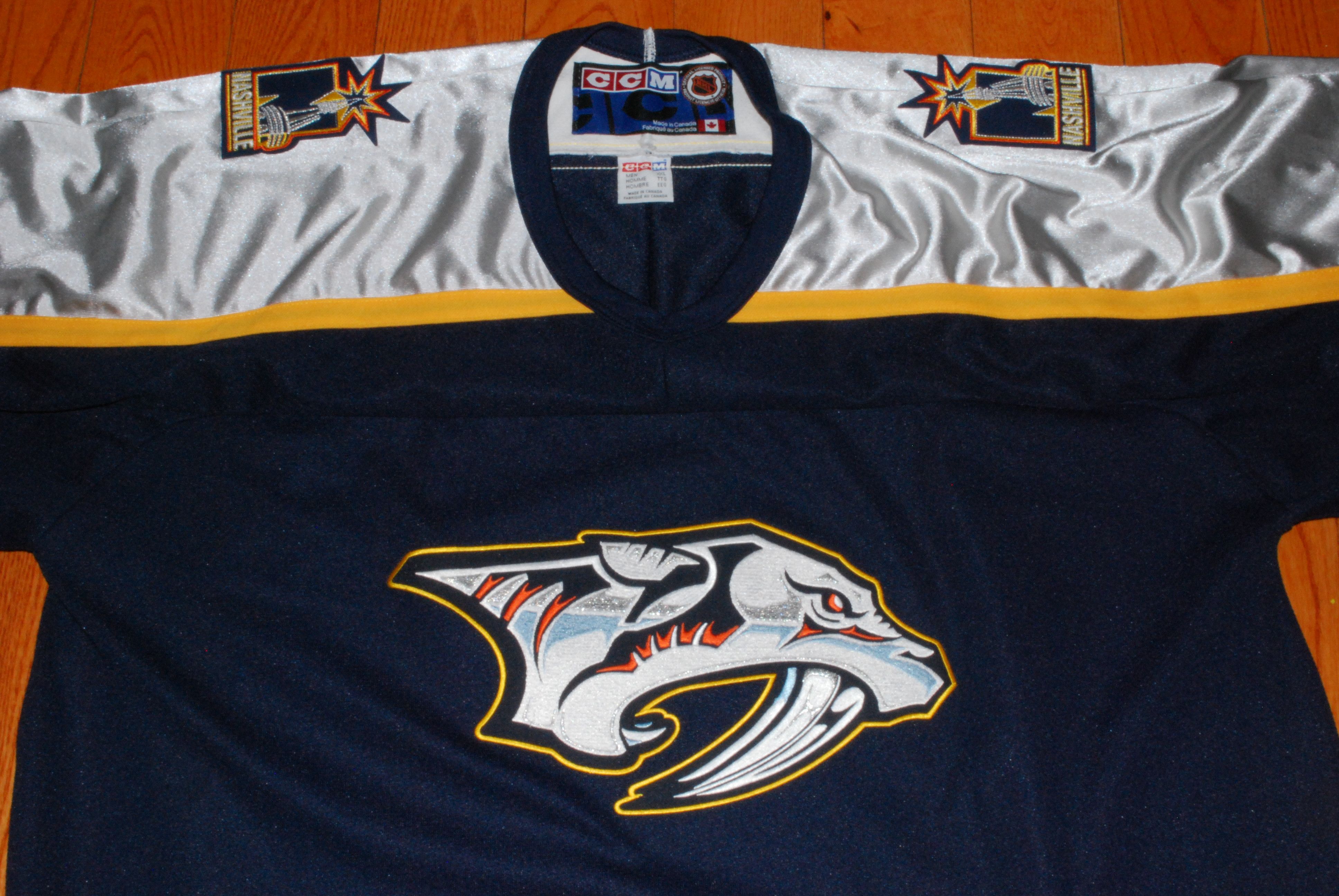 Ccm Vintage Early Y2k Nashville Predators Hockey Jersey by CCM Size US XXL / EU 58 / 5 - 2 Thumbnail