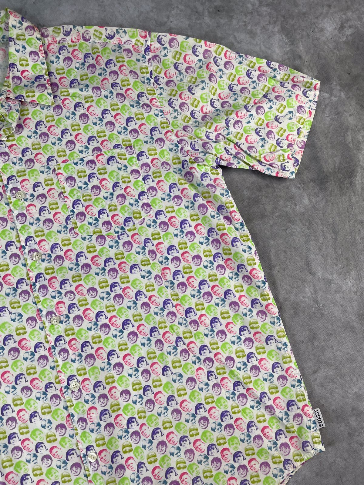 Stussy × Vintage Stussy AOP kids faces short shirt Size US L / EU 52-54 / 3 - 7 Thumbnail